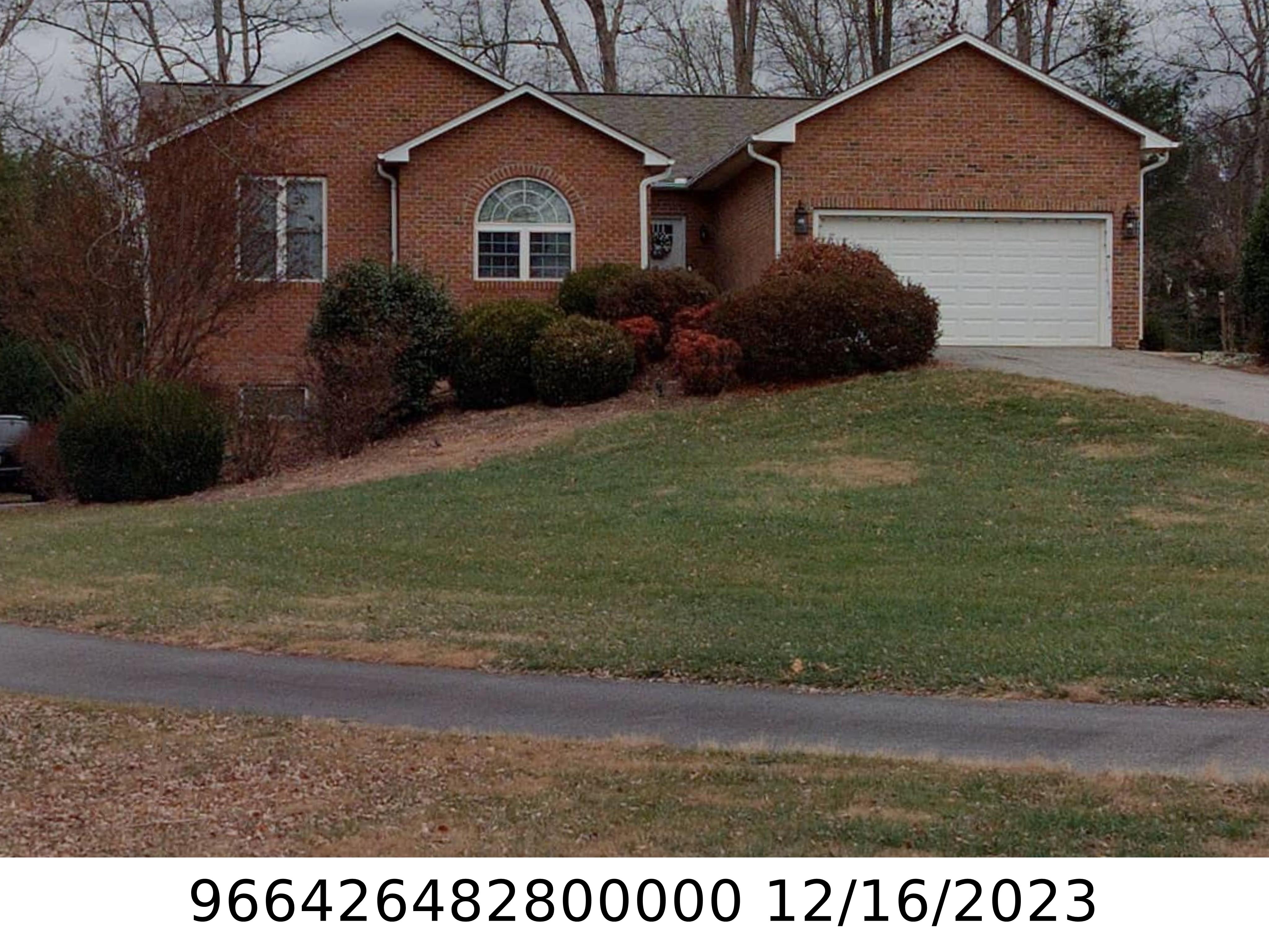 A picture of the property located at 141 SOUTHBROOK LN, FLETCHER NC 28732.