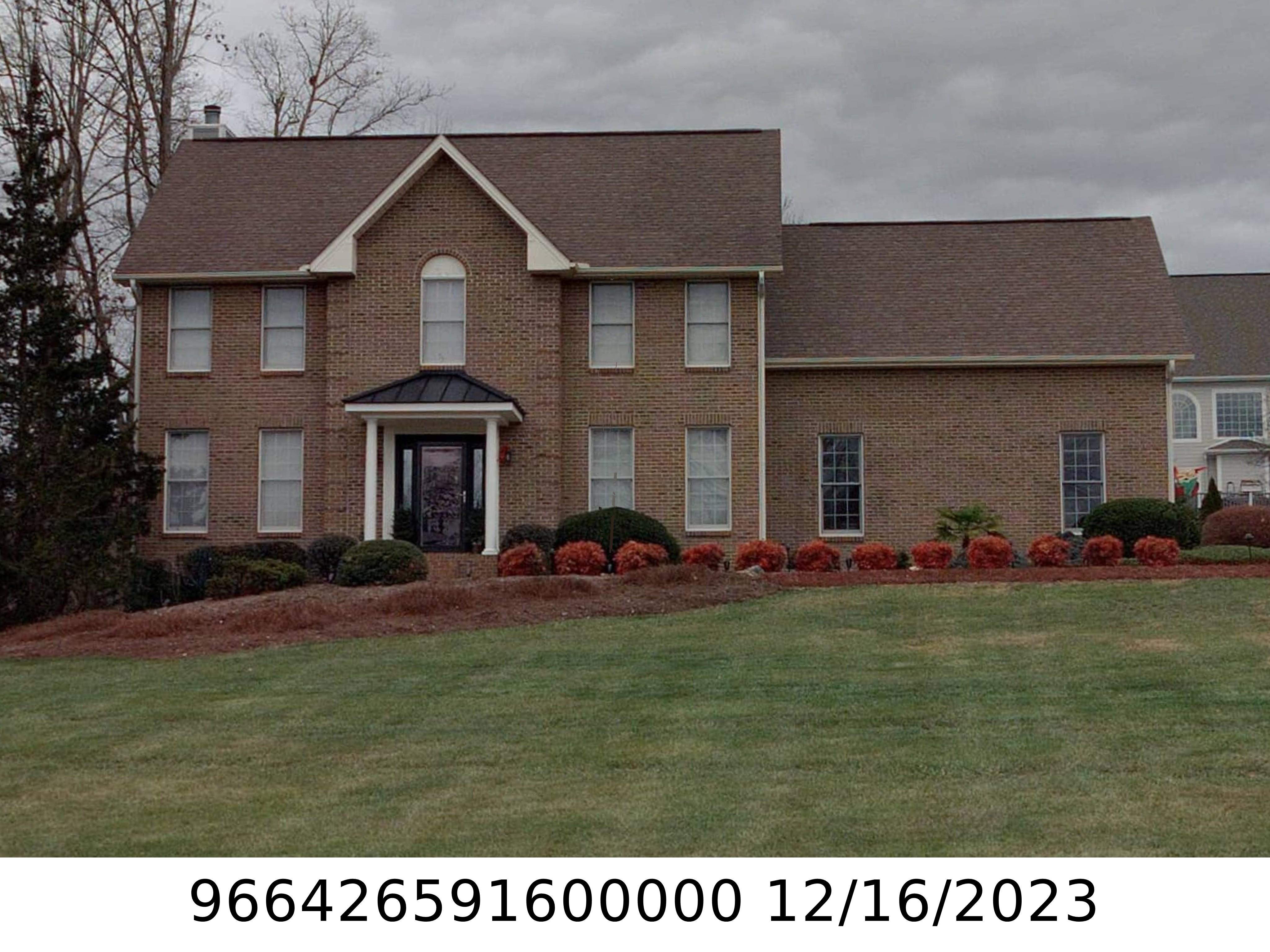A picture of the property located at 137 SOUTHBROOK LN, FLETCHER NC 28732.