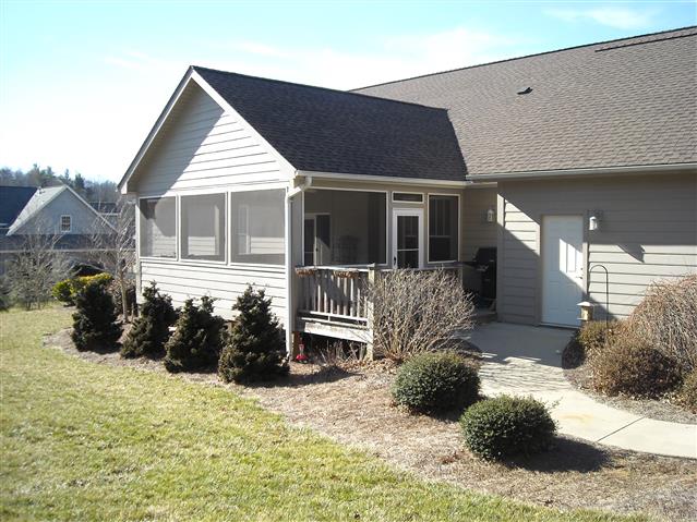 A picture of the property located at 25 BROOK MEADOWS LN, ARDEN NC 28704.