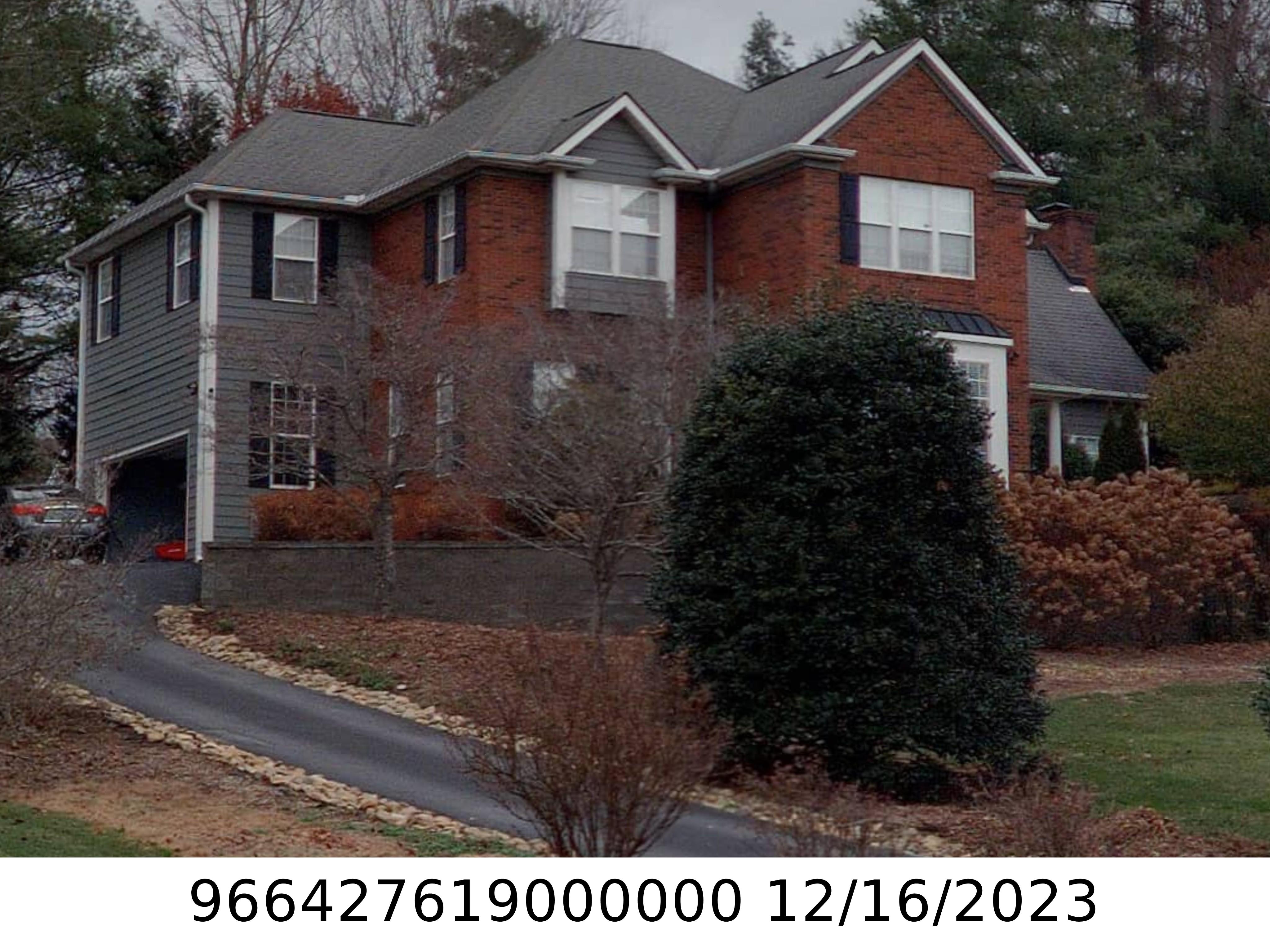 A picture of the property located at 129 SOUTHBROOK LN, FLETCHER NC 28732.