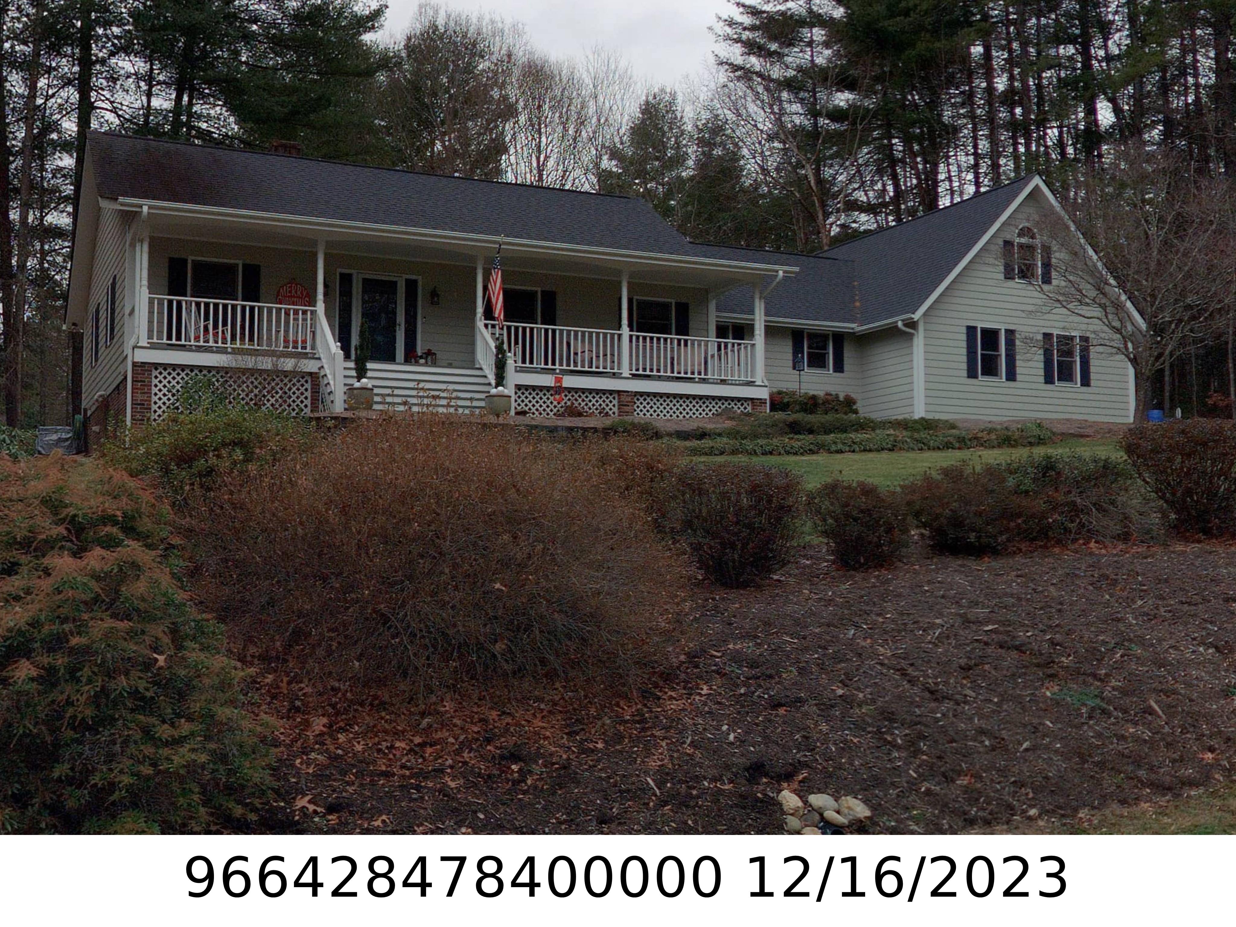 A picture of the property located at 16 FOUR OAKS DR, ARDEN NC 28704.