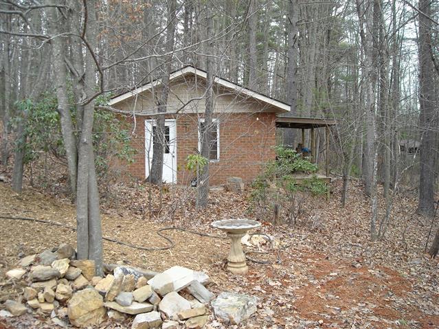 A picture of the property located at 21 FOUR OAKS DR, ARDEN NC 28704.