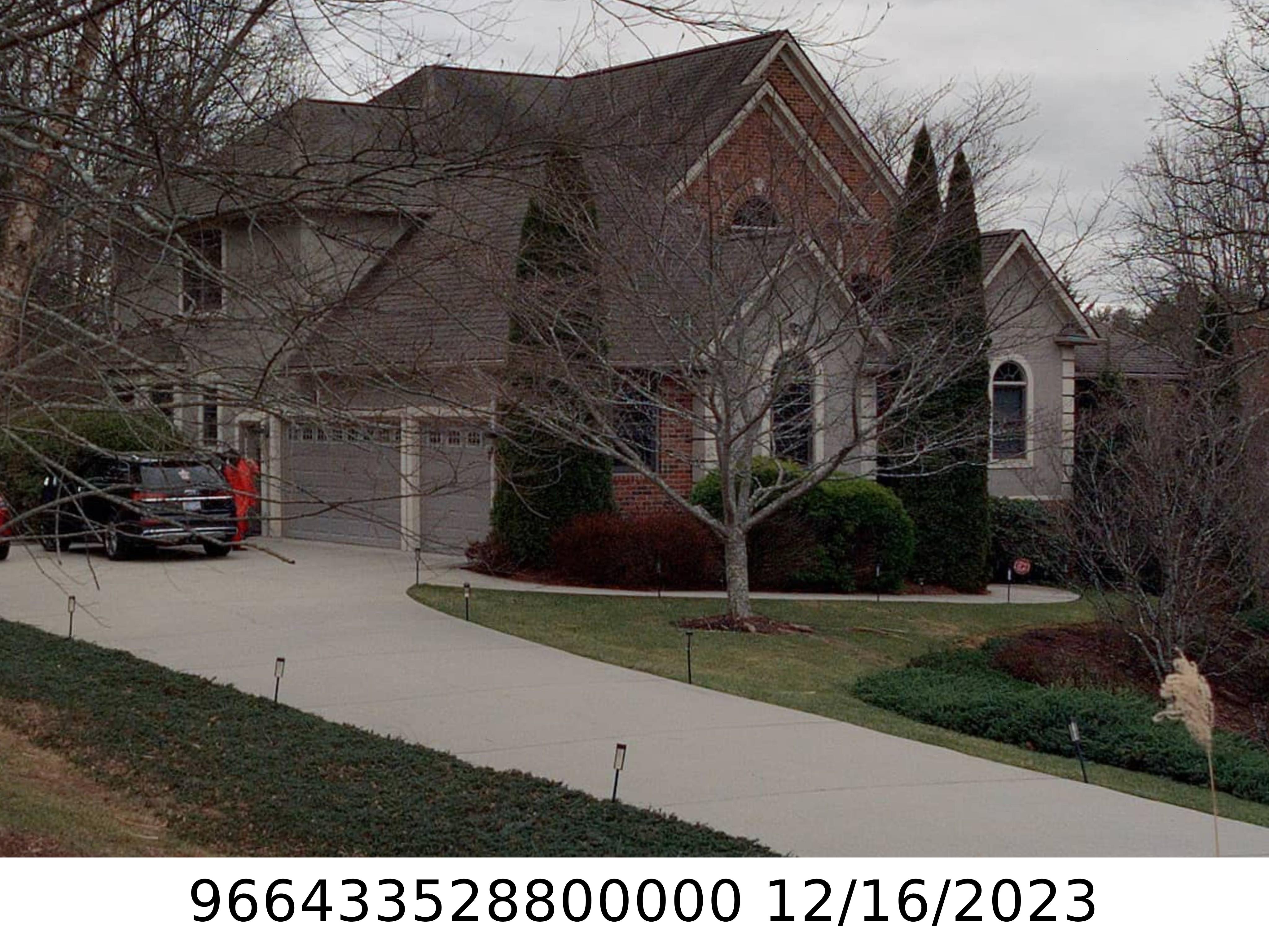 A picture of the property located at 55 BLENHEIM CT, ARDEN NC 28704.