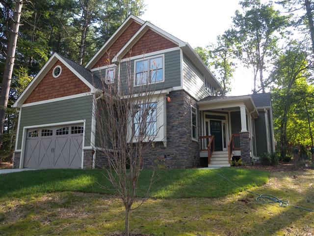 A picture of the property located at 11 BROADMOOR DR, ARDEN NC 28704.