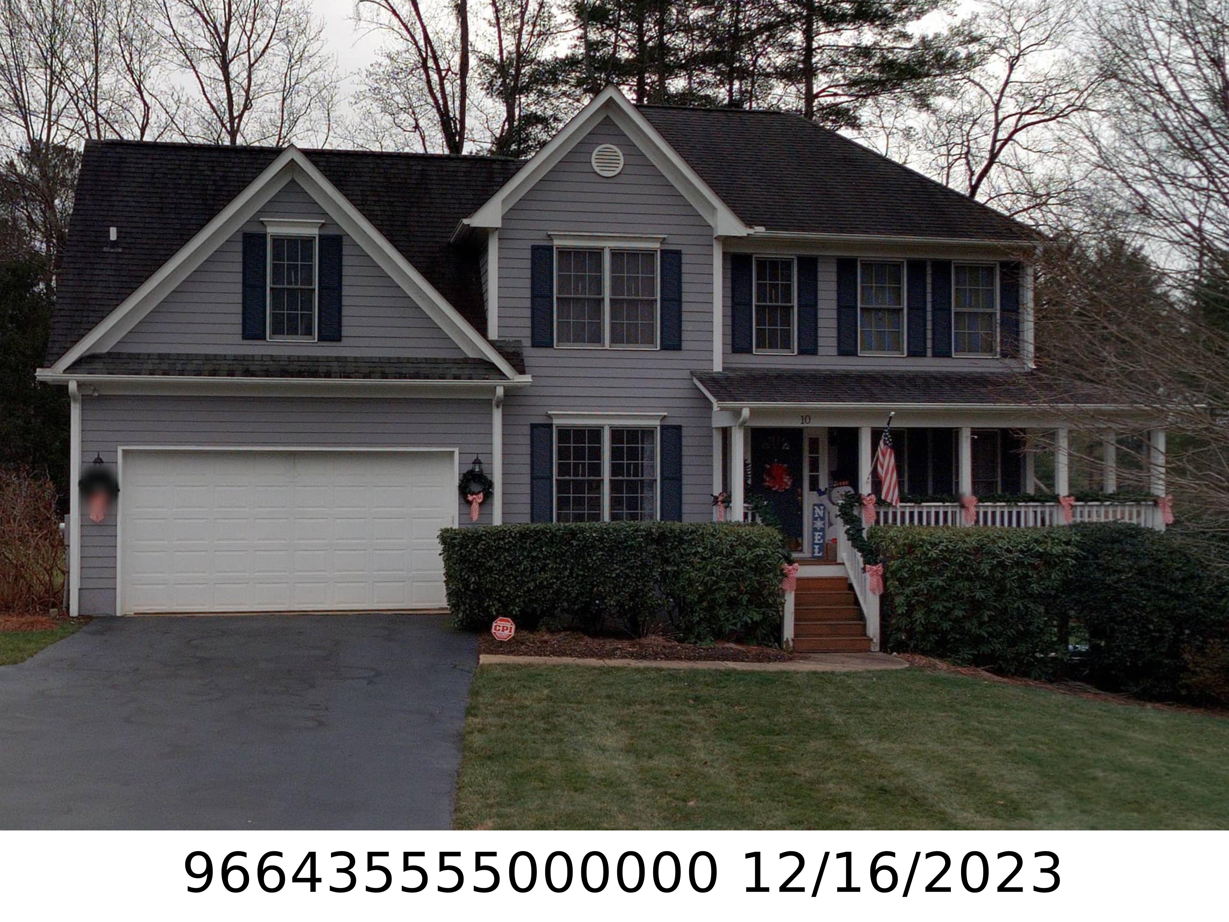 A picture of the property located at 10 CARTER CREST LN, FLETCHER NC 28732.
