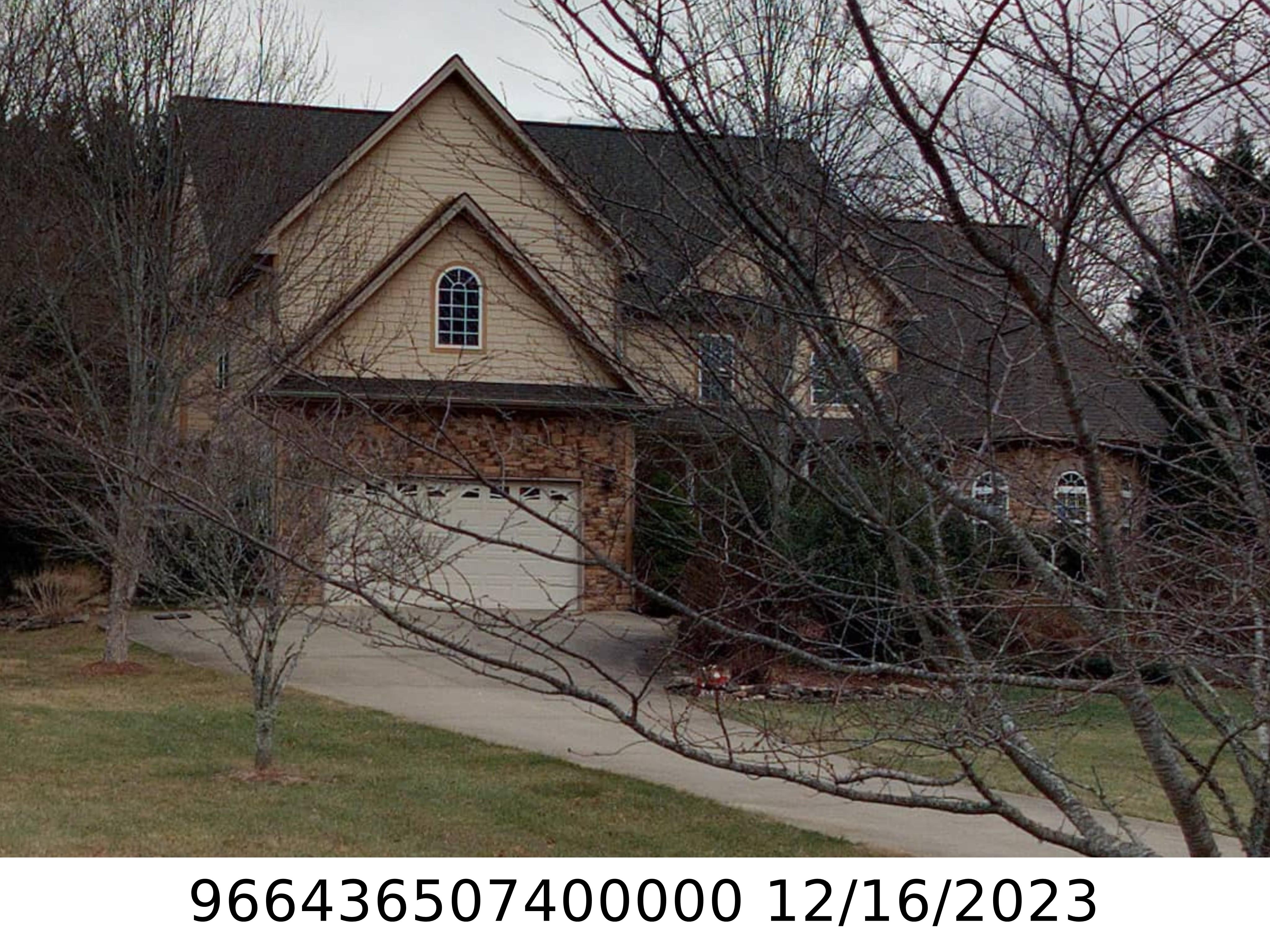 A picture of the property located at 49 DRAKES MEADOW LN, ARDEN NC 28704.