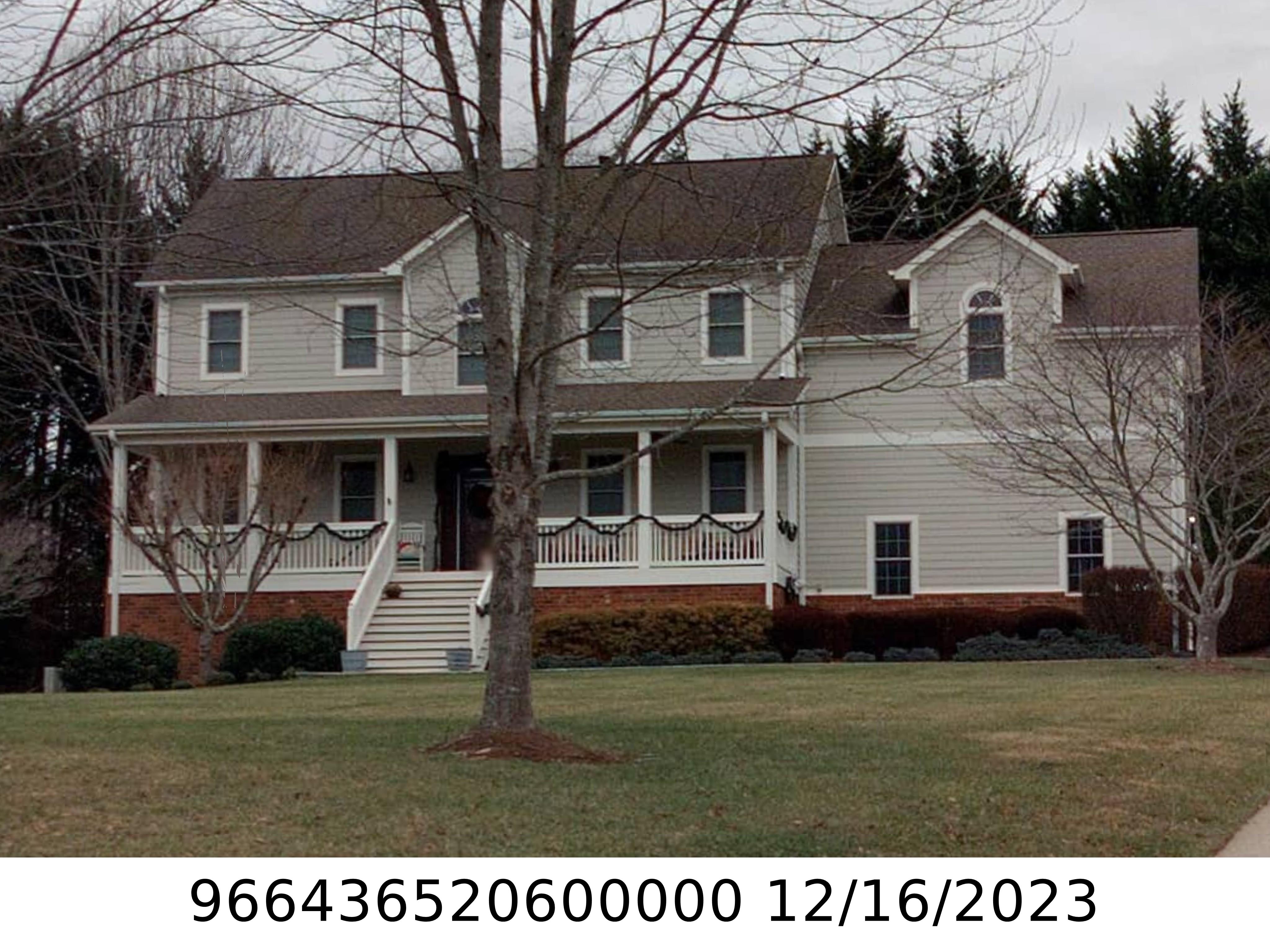 A picture of the property located at 55 DRAKES MEADOW LN, ARDEN NC 28704.
