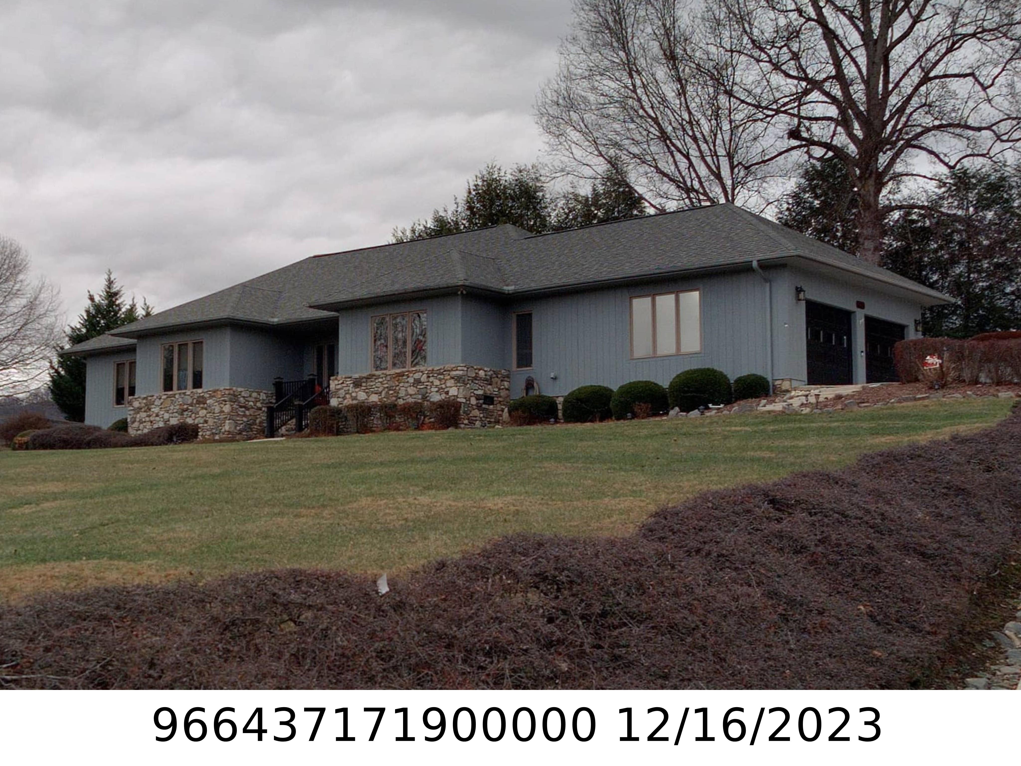 A picture of the property located at 105 SOUTHBROOK LN, FLETCHER NC 28732.