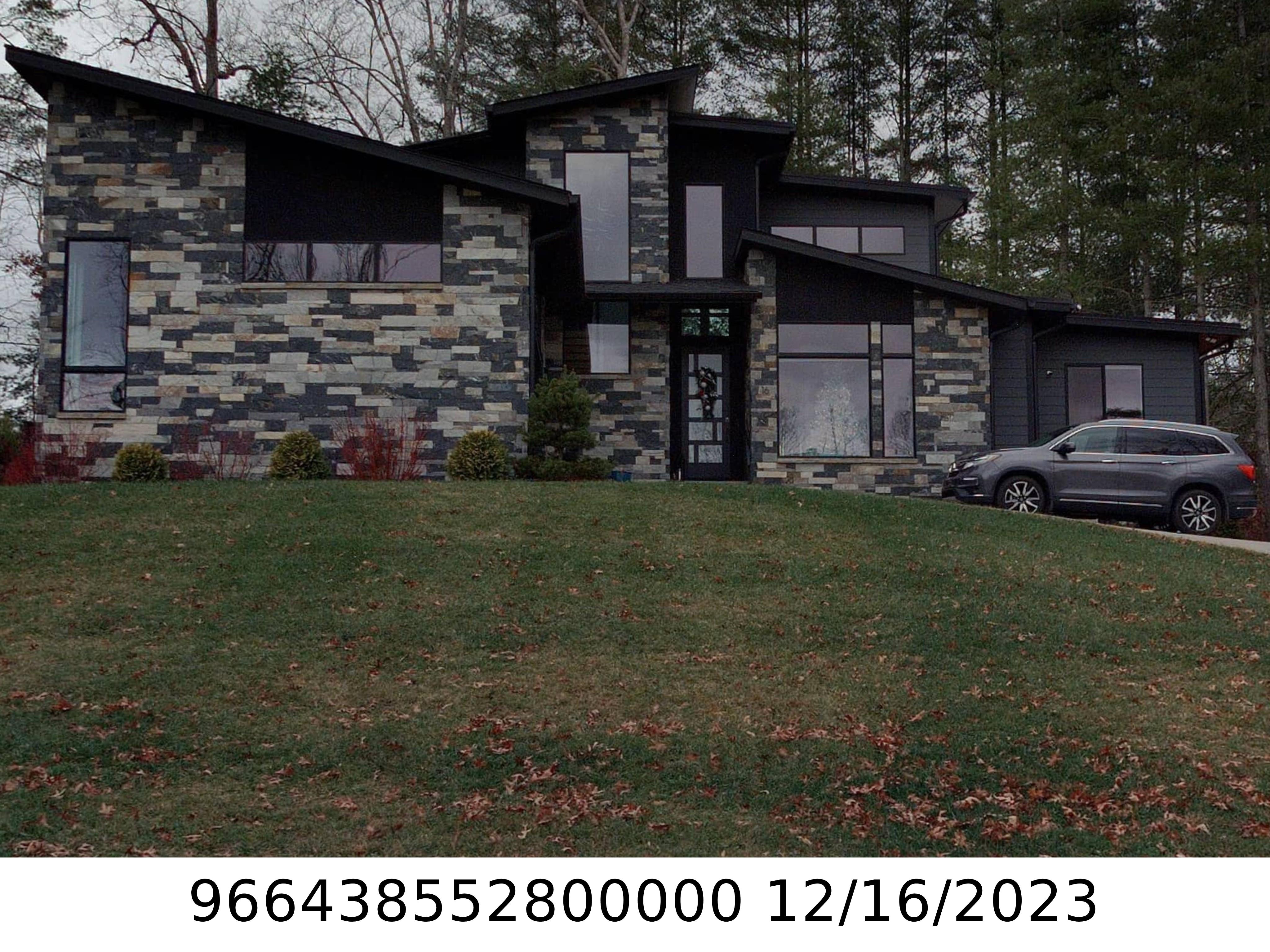 A picture of the property located at 16 JACKSON MEADOW RD, FLETCHER NC 28732.