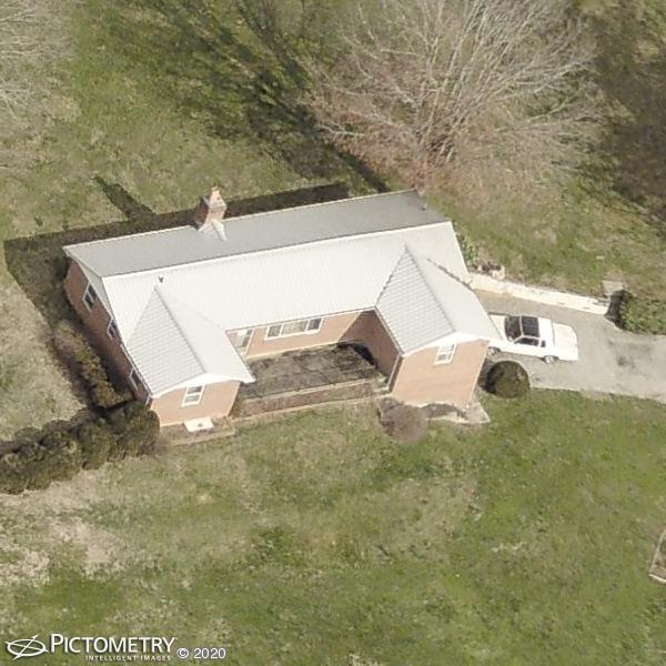 A picture of the property located at 3 FELLOWSHIP LN, FLETCHER NC 28732.