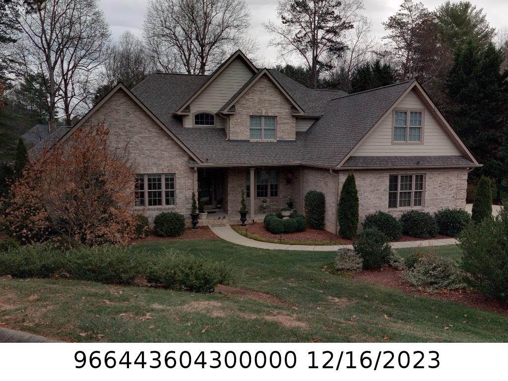 A picture of the property located at 7 ALDWYCH LN, ARDEN NC 28704.