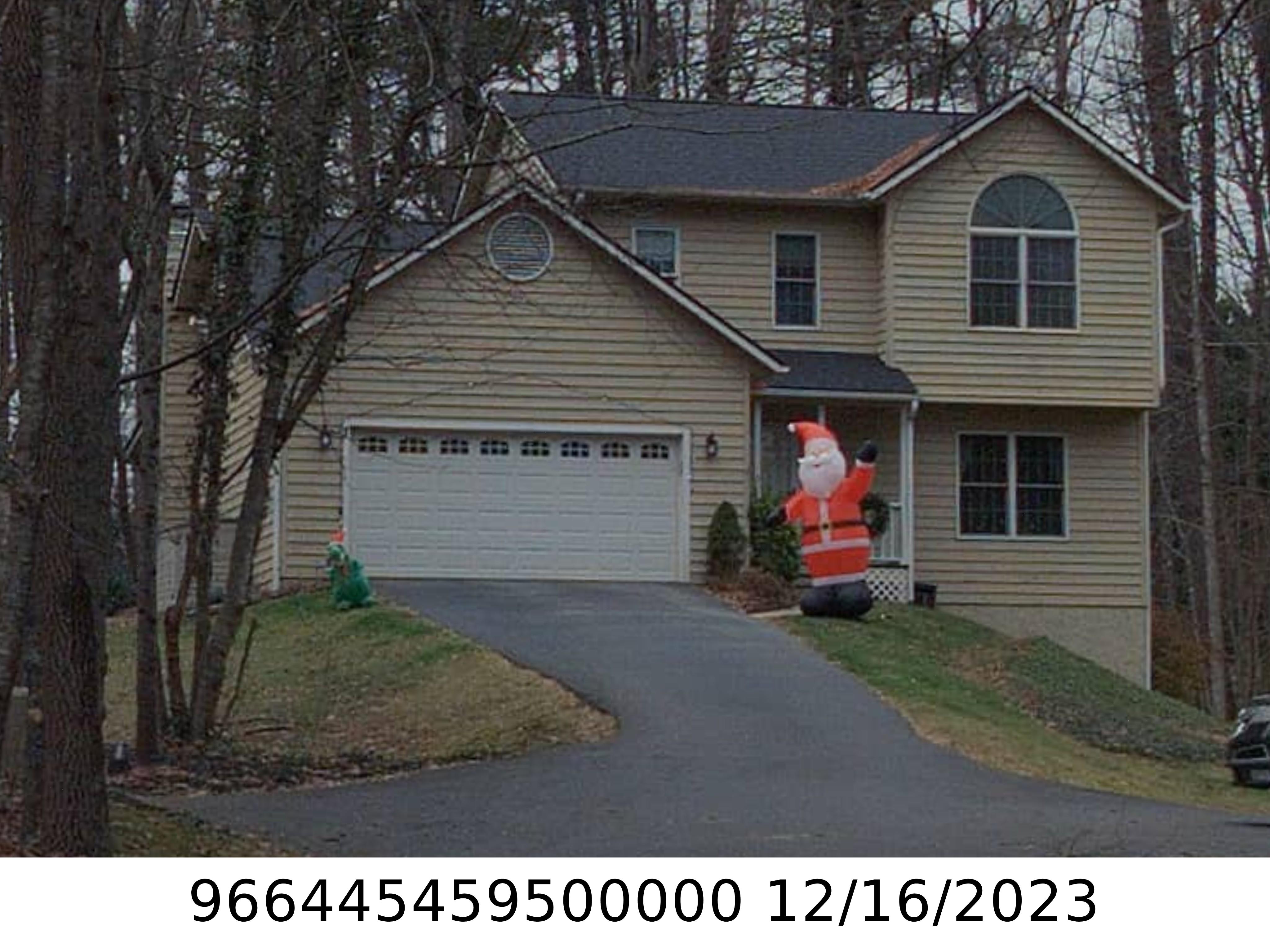 A picture of the property located at 19 MAPLE ST, FLETCHER NC 28732.