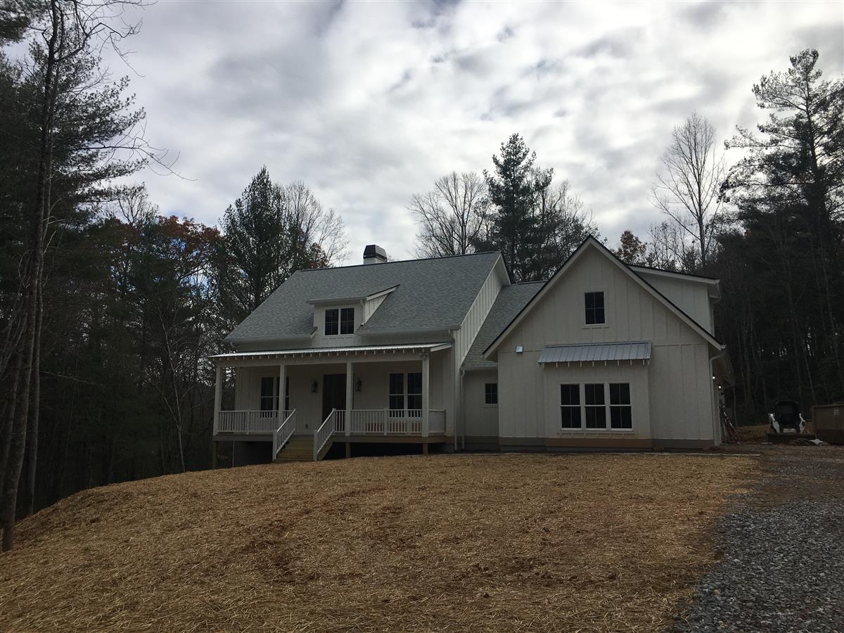 A picture of the property located at 62 JACKSON MEADOW RD, FLETCHER NC 28732.