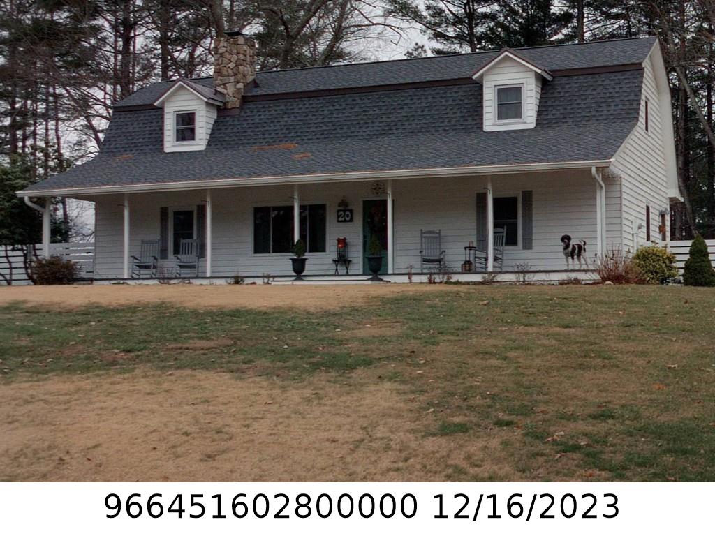 A picture of the property located at 20 WHITE PINE CIR, FLETCHER NC 28732.
