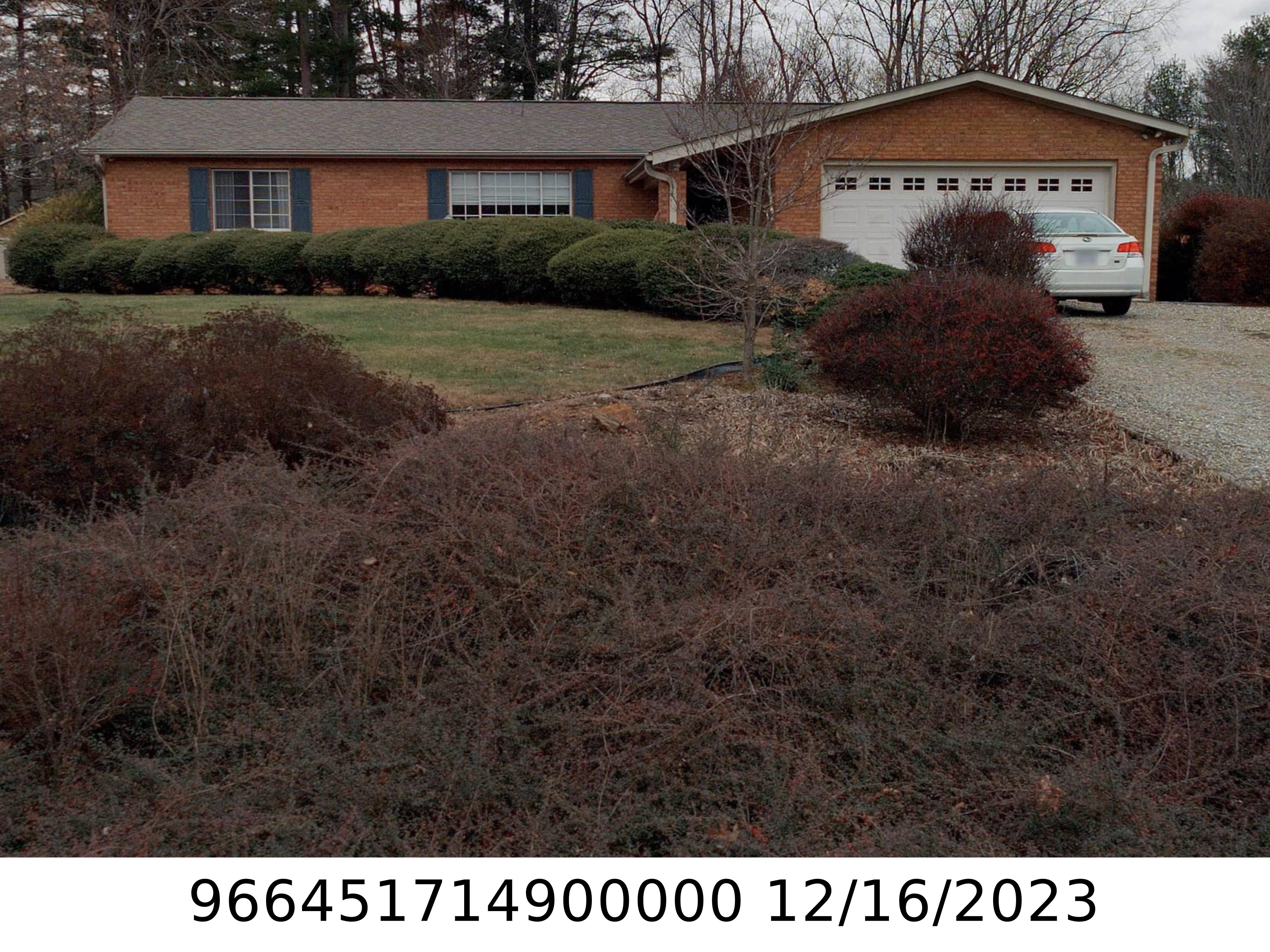 A picture of the property located at 18 WHITE PINE CIR, FLETCHER NC 28732.