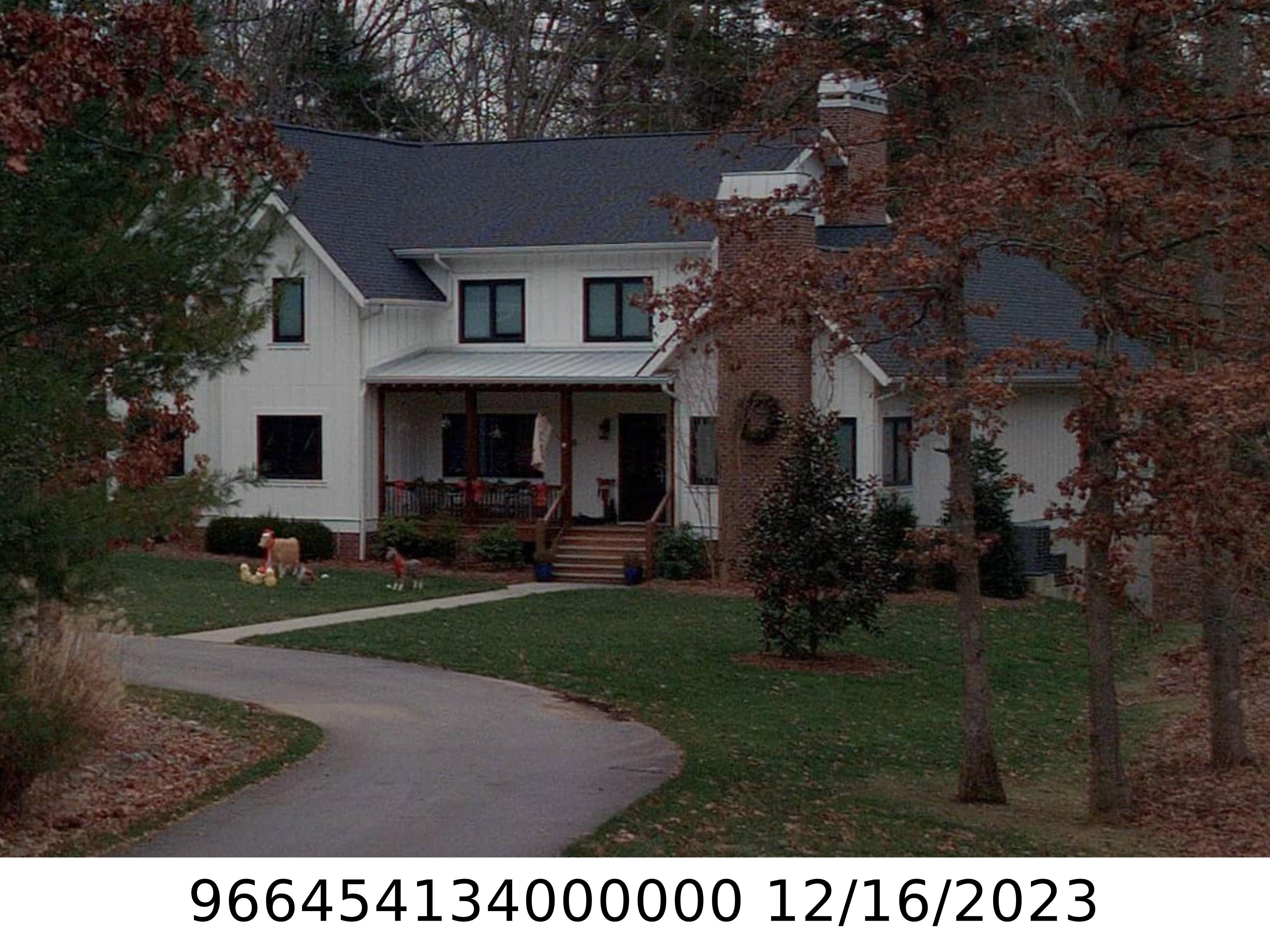 A picture of the property located at 24 GRAYDON PL, ARDEN NC 28704.