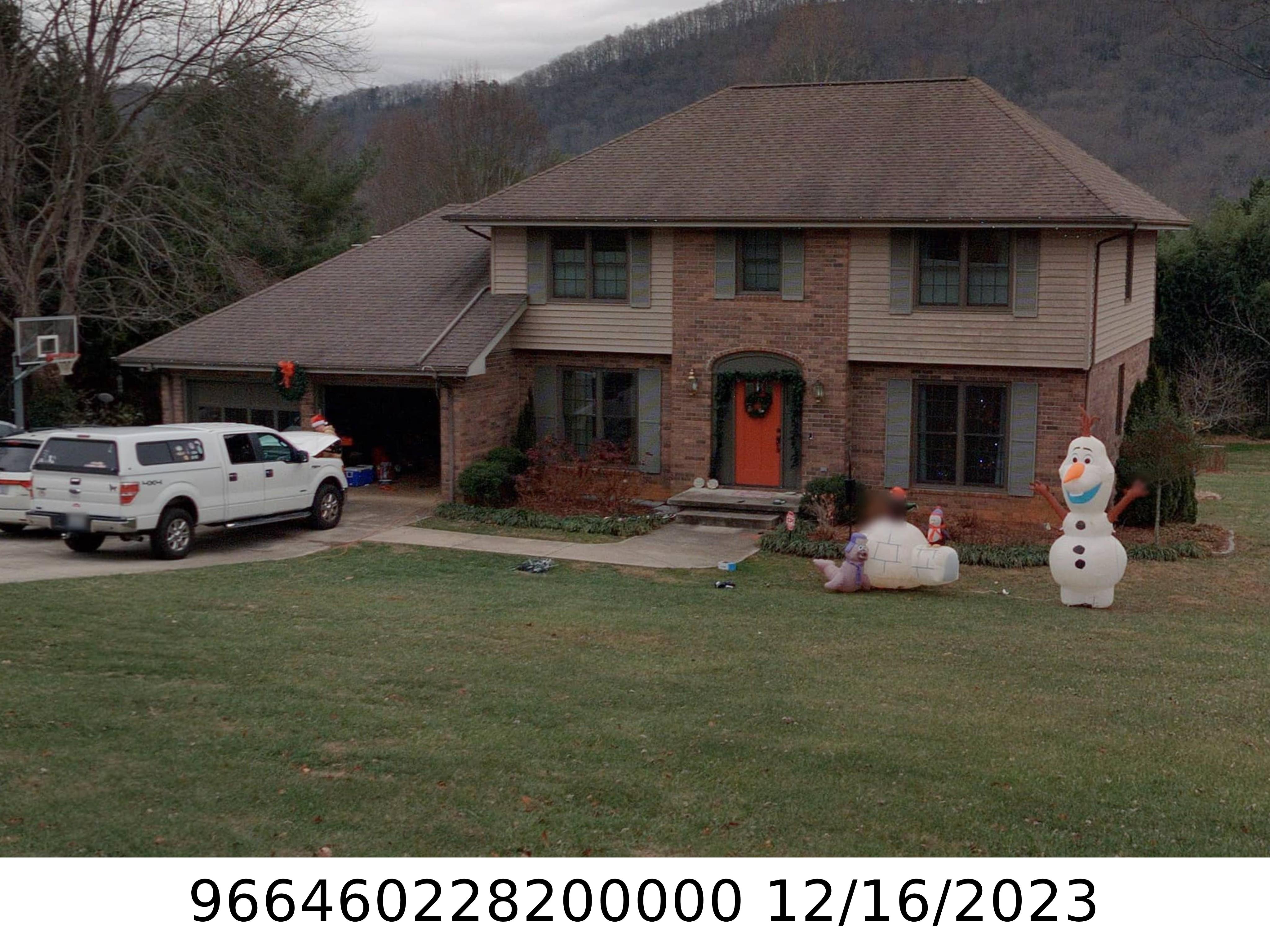 A picture of the property located at 50 WHITE PINE CIR, FLETCHER NC 28732.