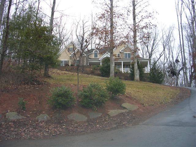 A picture of the property located at 19 WALNUT LN, FLETCHER NC 28732.