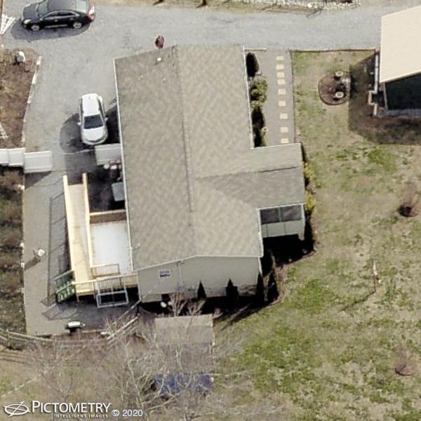 A picture of the property located at 25 LOGAN CREEK DR, FLETCHER NC 28732.