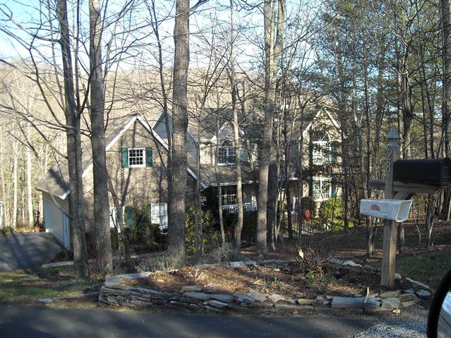 A picture of the property located at 28 MORIAH LN, ASHEVILLE NC 28803.