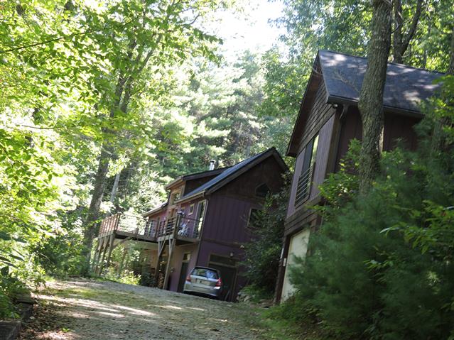 A picture of the property located at 58 AMBER LN, ASHEVILLE NC 28803.