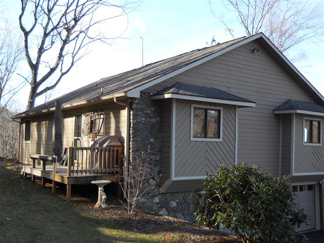 A picture of the property located at 119 STONECREST DR, ASHEVILLE NC 28803.