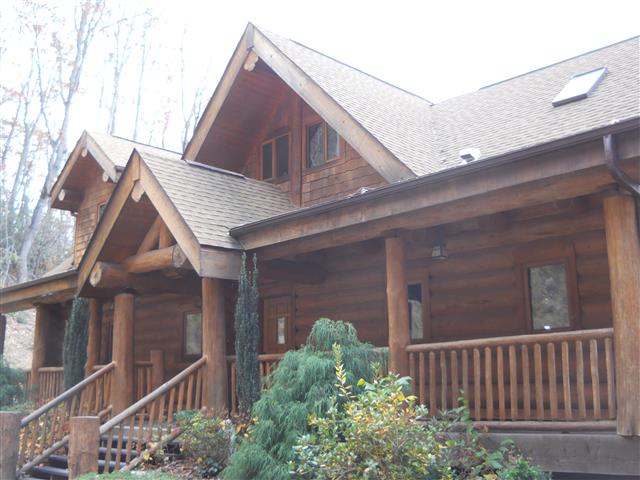 A picture of the property located at 2 WHISPERING ROCK LN, ASHEVILLE NC 28803.