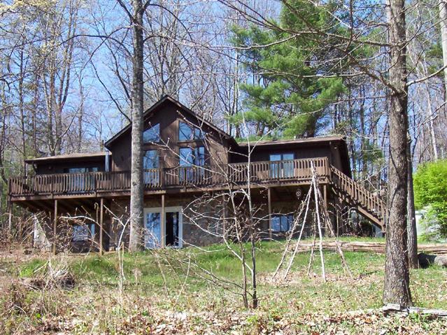 A picture of the property located at 201 CEDARVIEW DR, ASHEVILLE NC 28803.