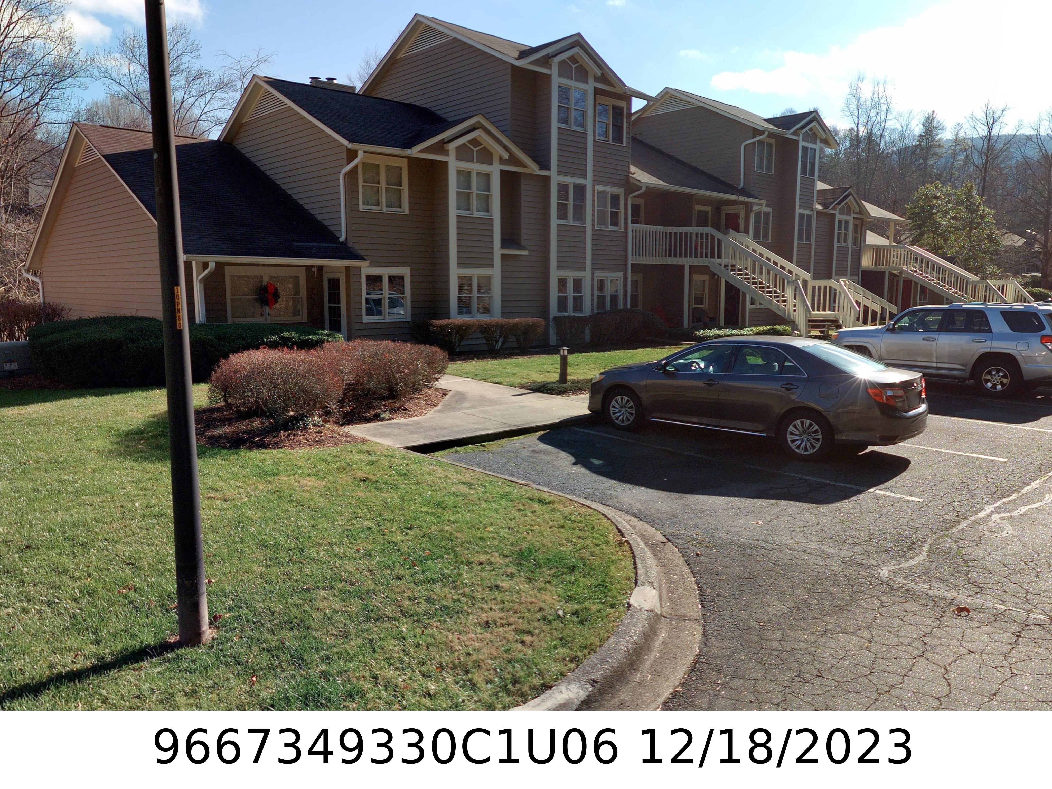 A picture of the property located at 6 CREEKSIDE LN, ASHEVILLE NC 28803.