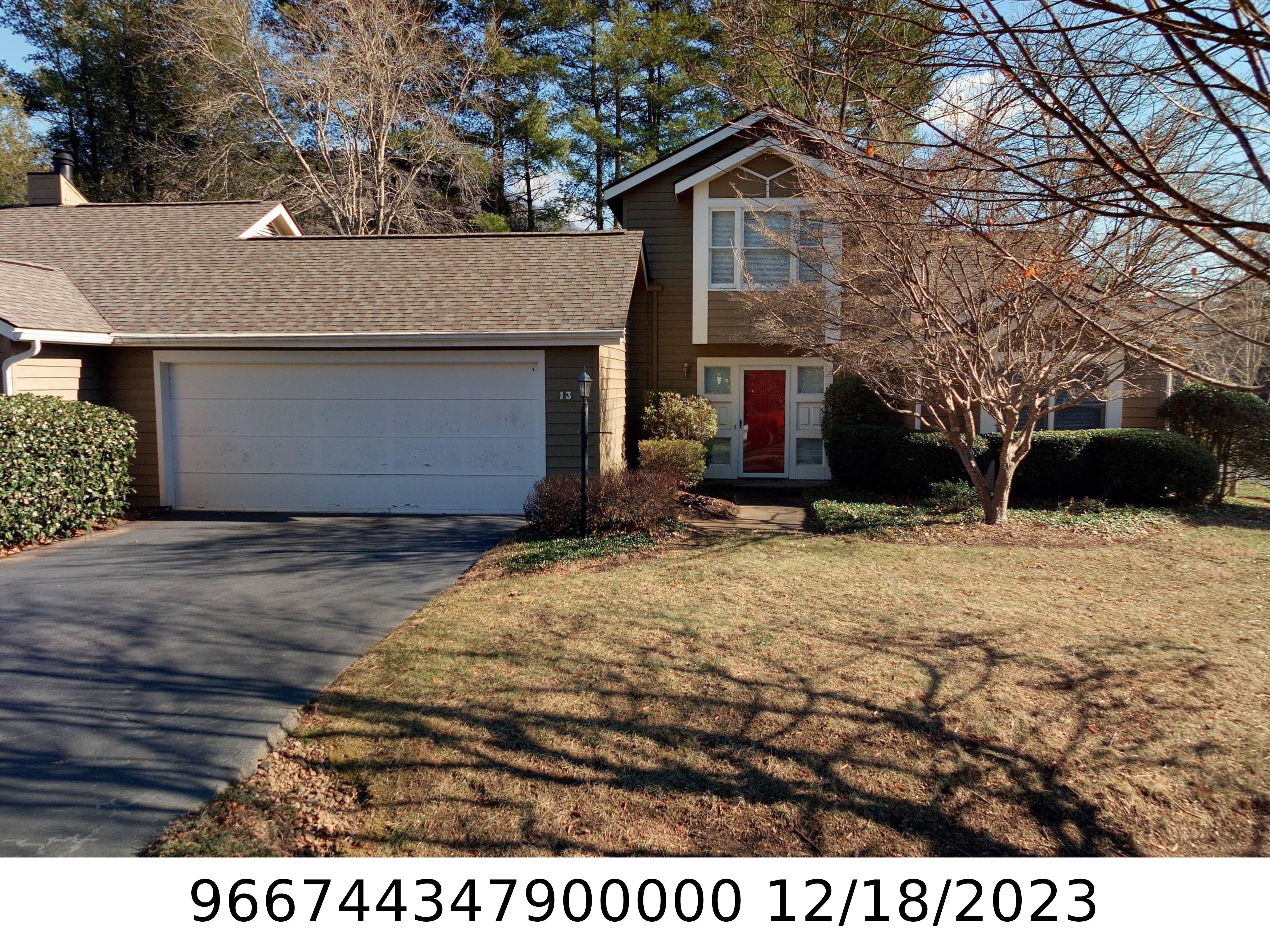 A picture of the property located at 13 LAUREL PLACE DR, ASHEVILLE NC 28803.