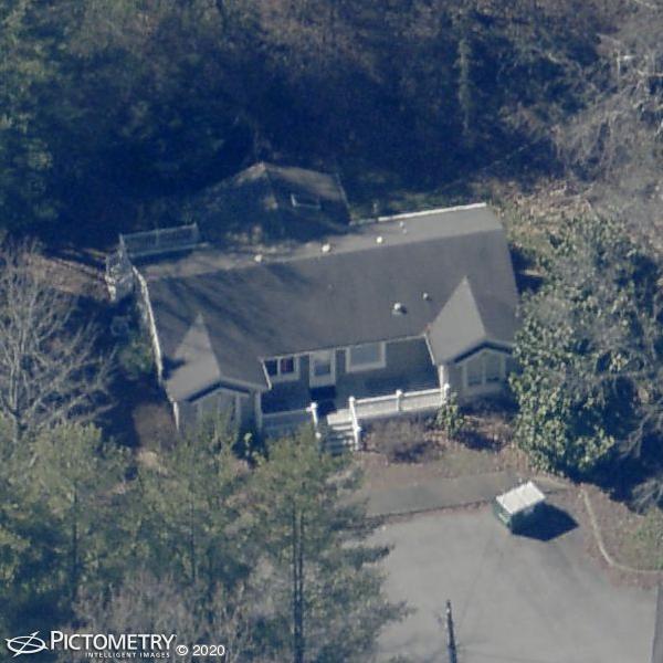 A picture of the property located at 618 ROSE HILL RD, ASHEVILLE NC 28803.