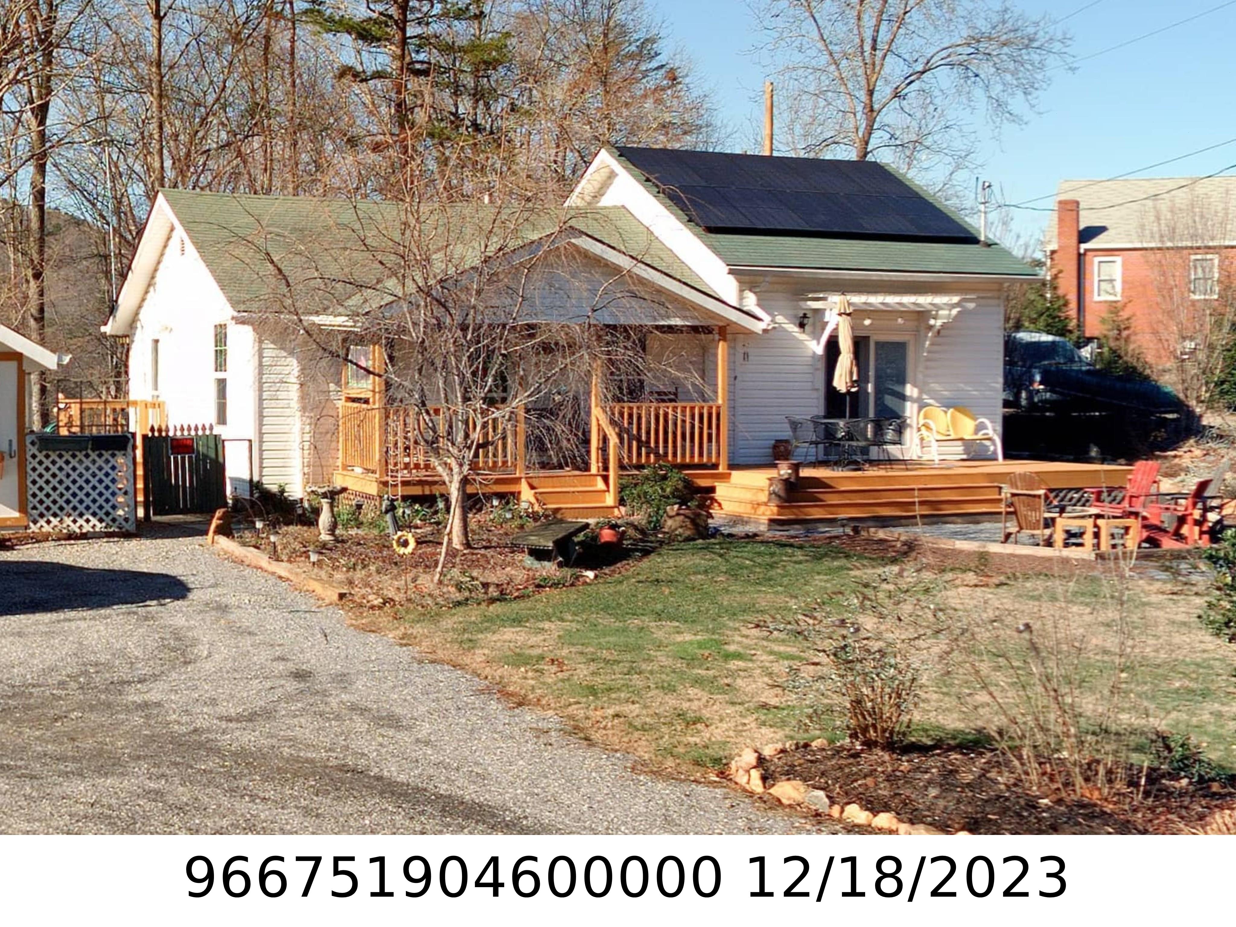 A picture of the property located at 55 REYNOLDS SCHOOL RD, ASHEVILLE NC 28803.