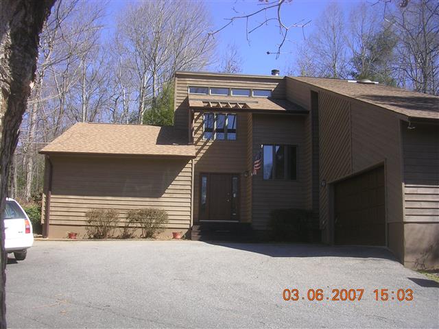A picture of the property located at 17 CEDAR TRL, ASHEVILLE NC 28803.