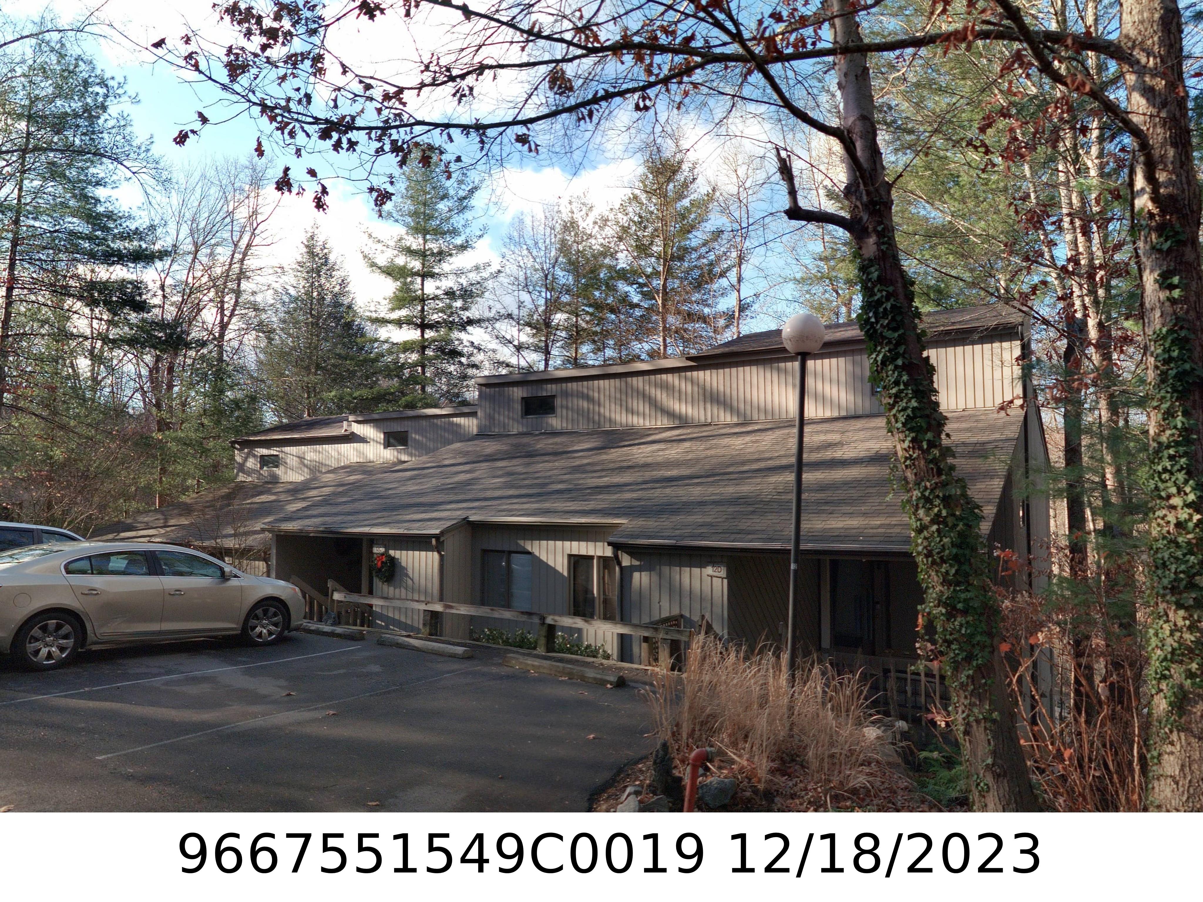 A picture of the property located at 19 CEDARWOOD TRL, ASHEVILLE NC 28803.