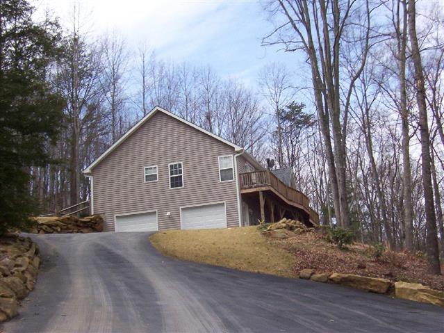 A picture of the property located at 5 ANGEL CIR, ASHEVILLE NC 28803.