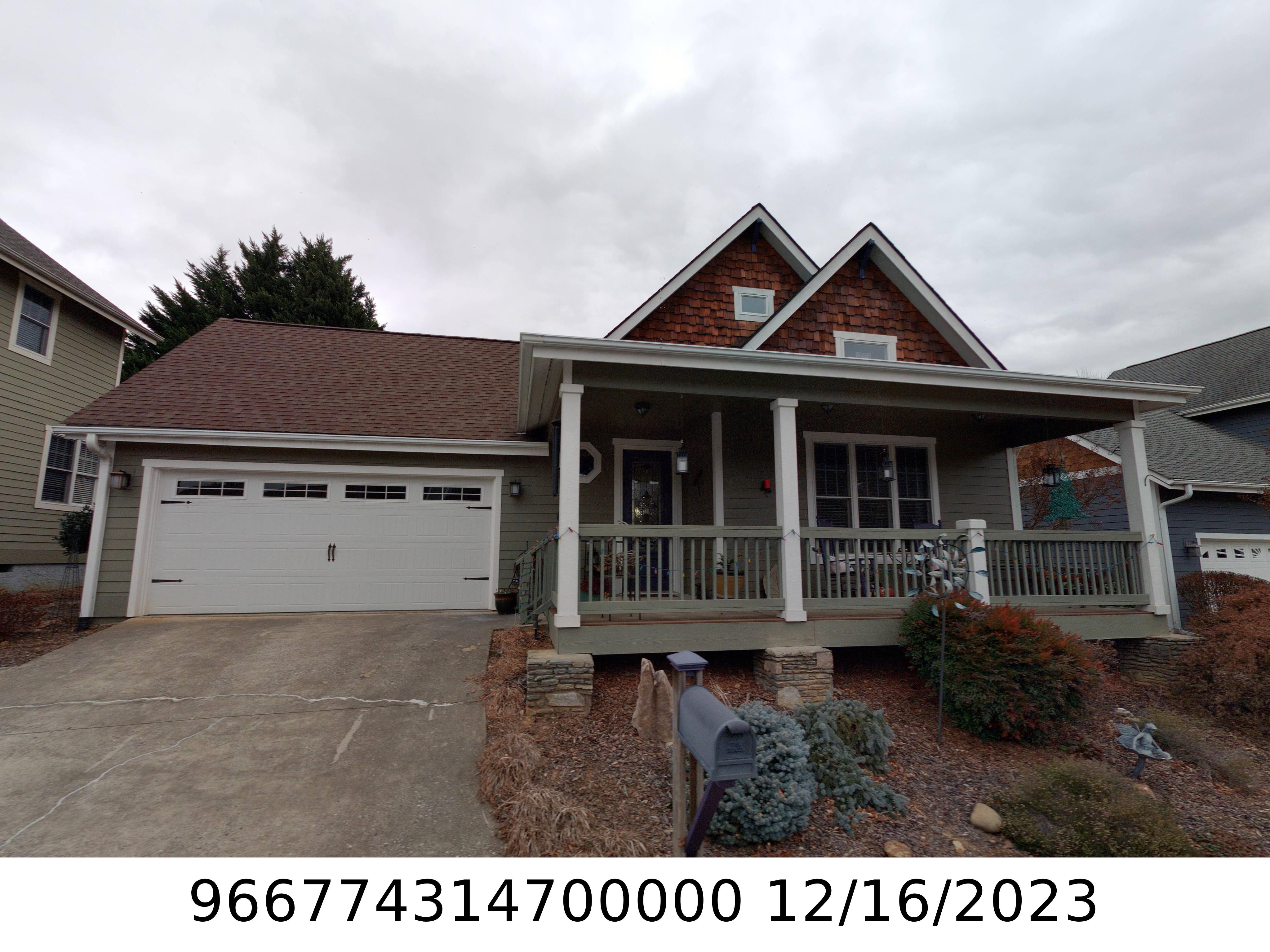 A picture of the property located at 5 OLDE COTTAGE LN, ASHEVILLE NC 28803.