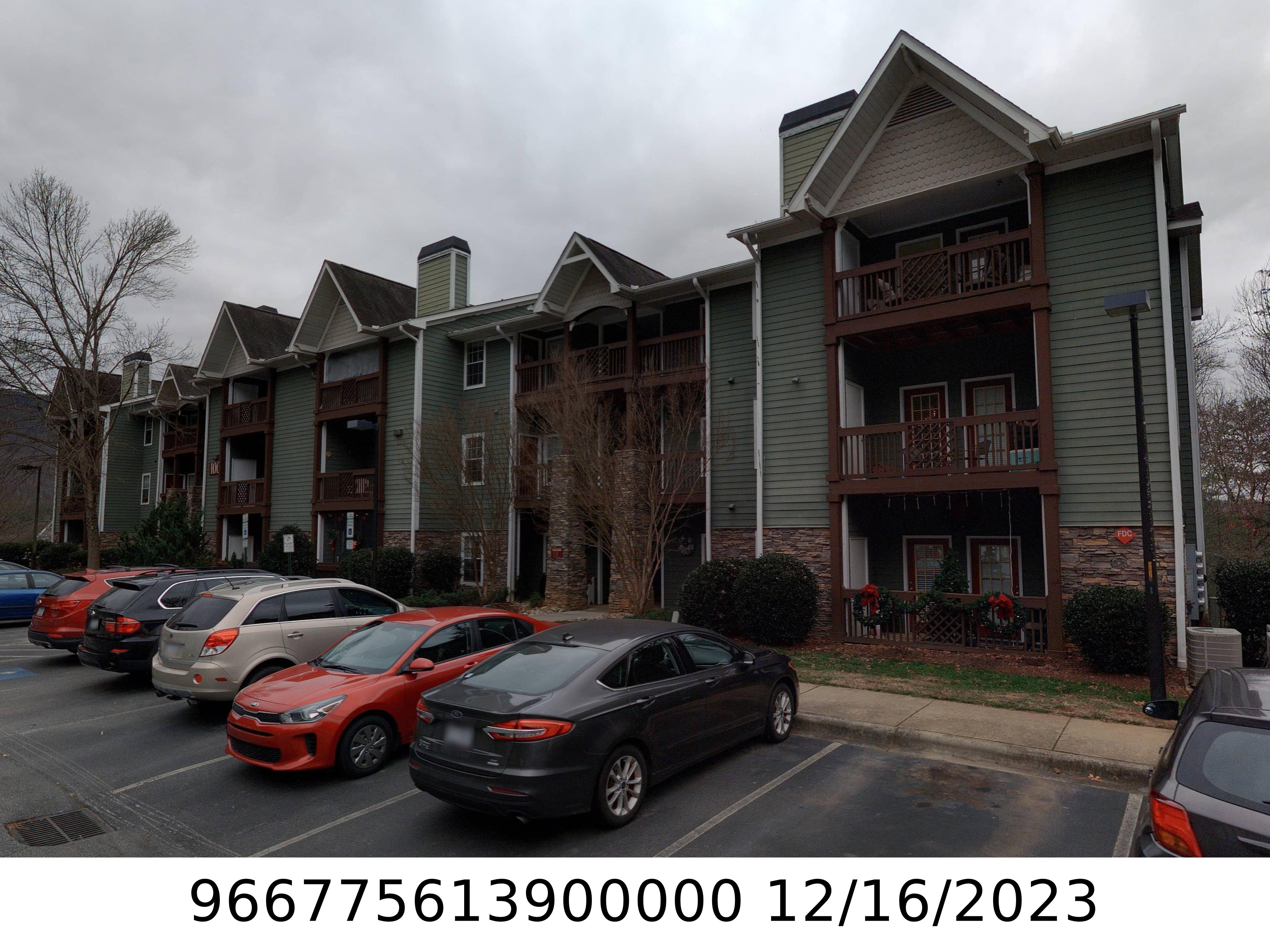 A picture of the property located at 100 FALLING LEAF LN, ASHEVILLE NC 28803.