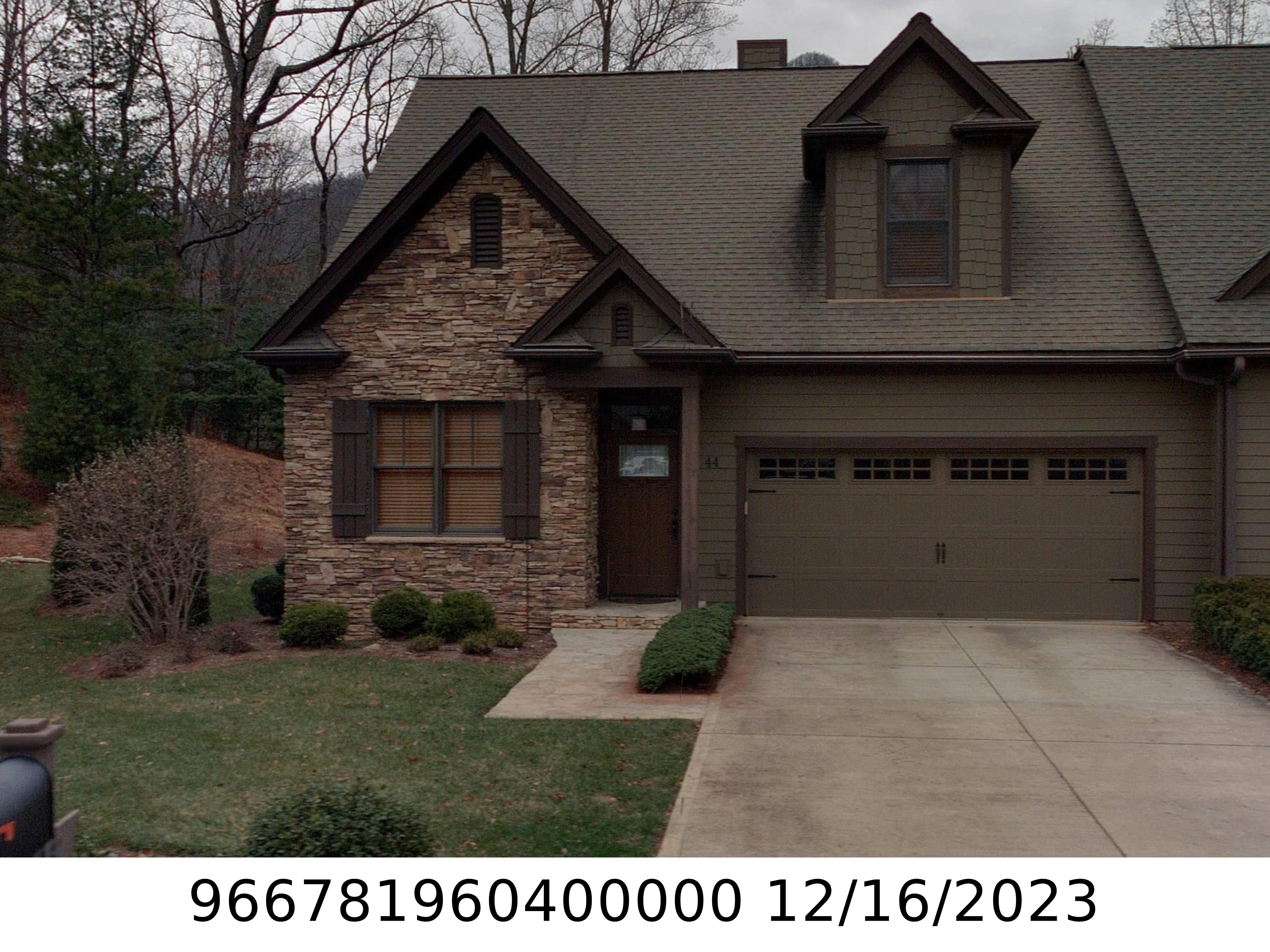 A picture of the property located at 44 MEADOW VILLAGE LN, ASHEVILLE NC 28803.