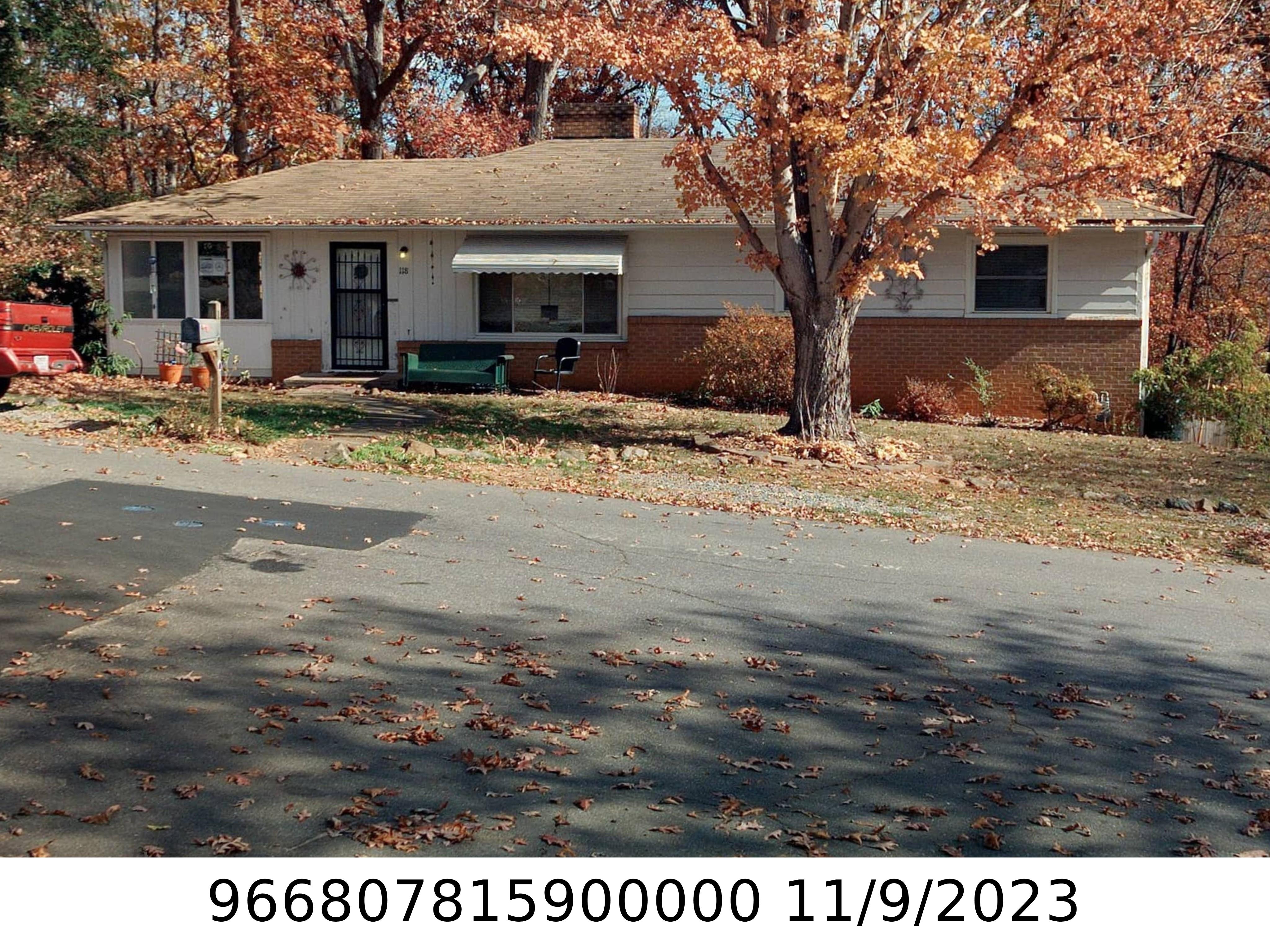 A picture of the property located at 118 BEVERLY RD, ASHEVILLE NC 28805.