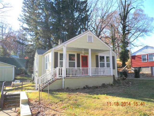 A picture of the property located at 441 GOVERNORS VIEW RD ASHEVILLE NC.