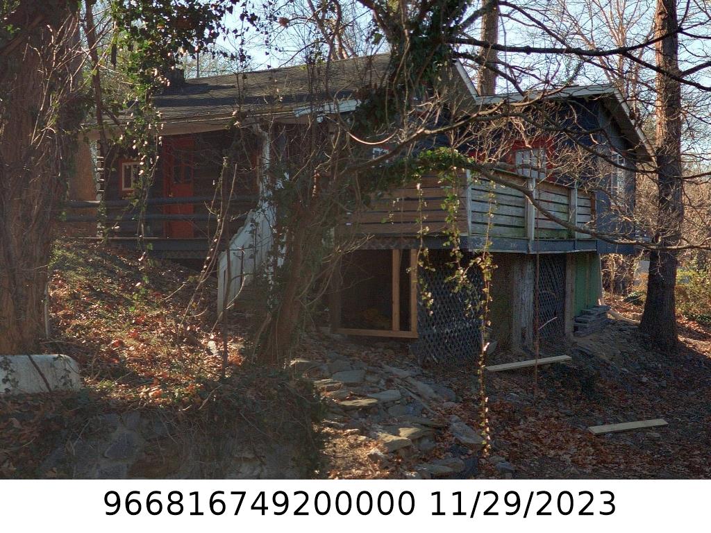 A picture of the property located at 54 MIMOSA CIR, ASHEVILLE NC 28805.