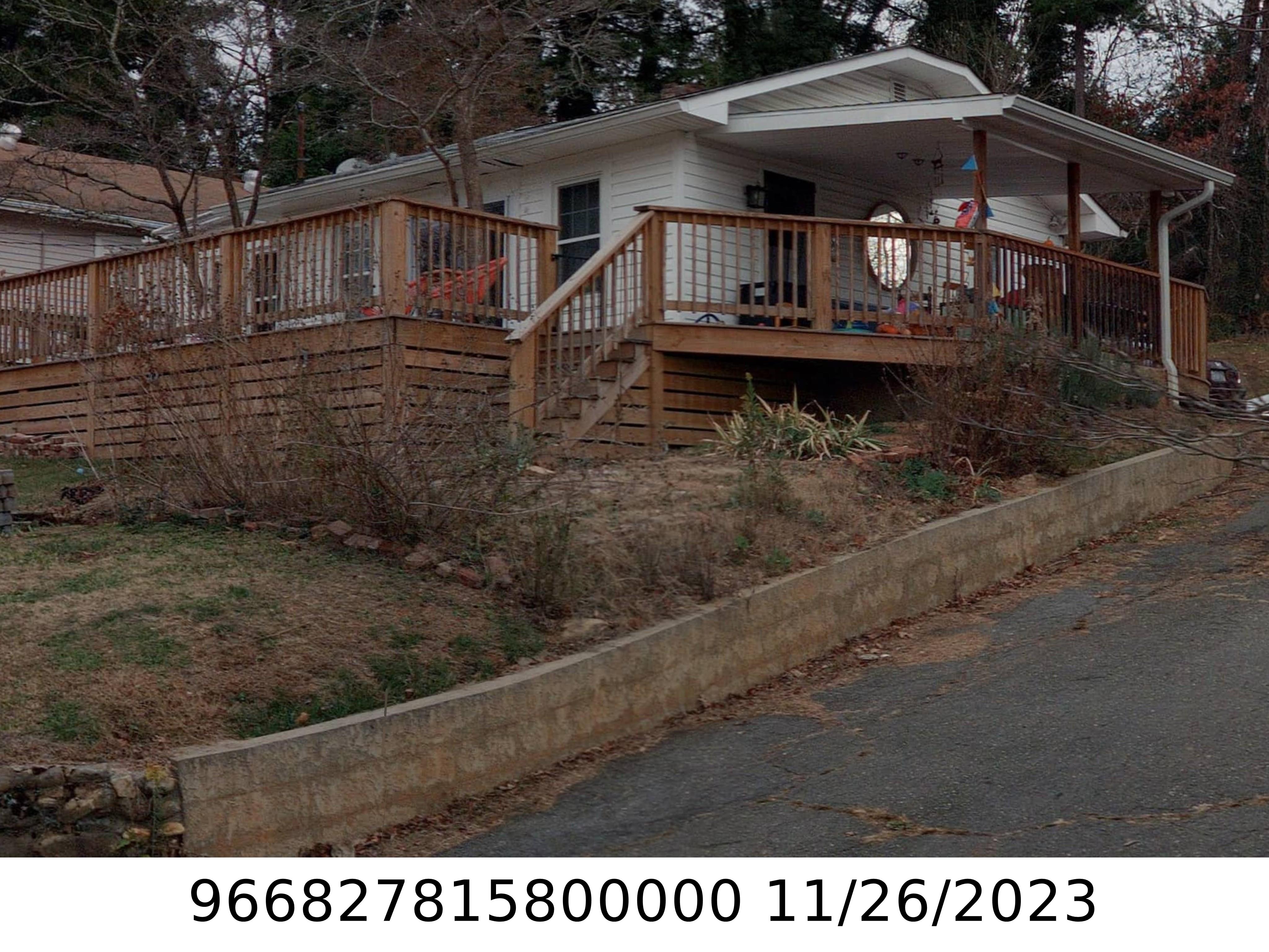 A picture of the property located at 80 CRAIG CIR, ASHEVILLE NC 28805.