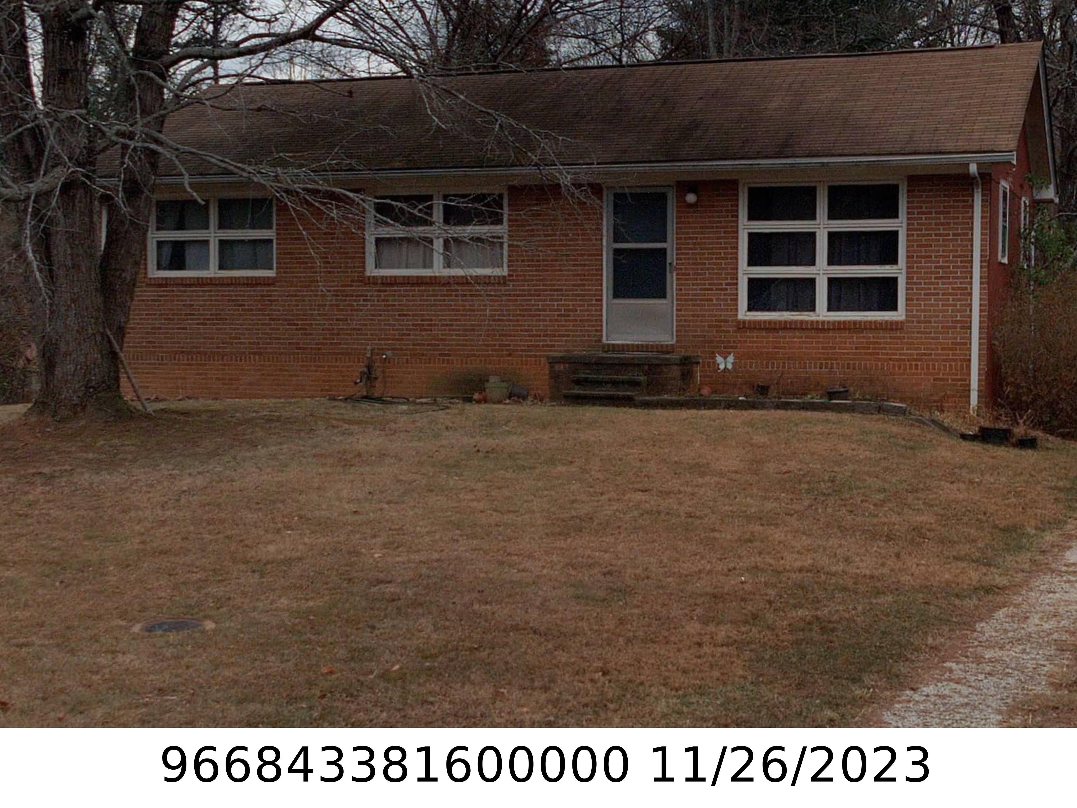 A picture of the property located at 27 BIRCHWOOD LN, ASHEVILLE NC 28805.
