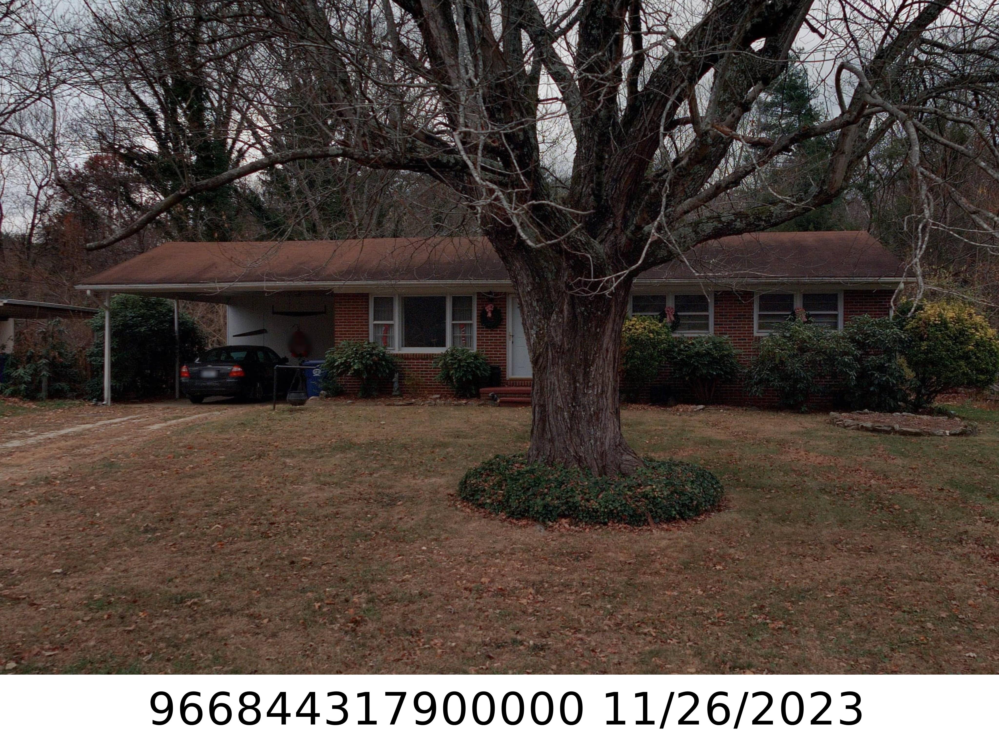 A picture of the property located at 19 BIRCHWOOD LN, ASHEVILLE NC 28805.