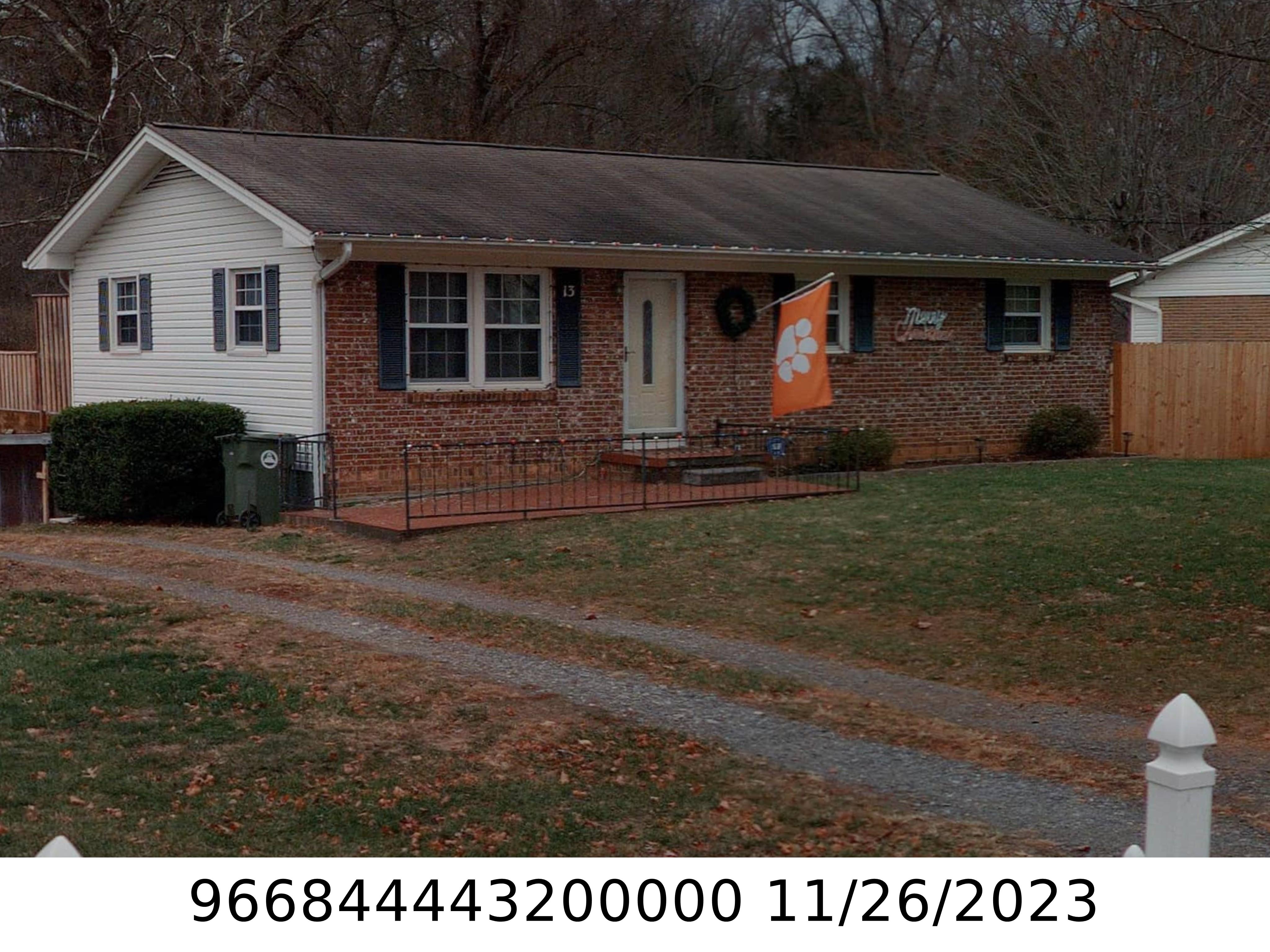 A picture of the property located at 13 BIRCHWOOD LN, ASHEVILLE NC 28805.