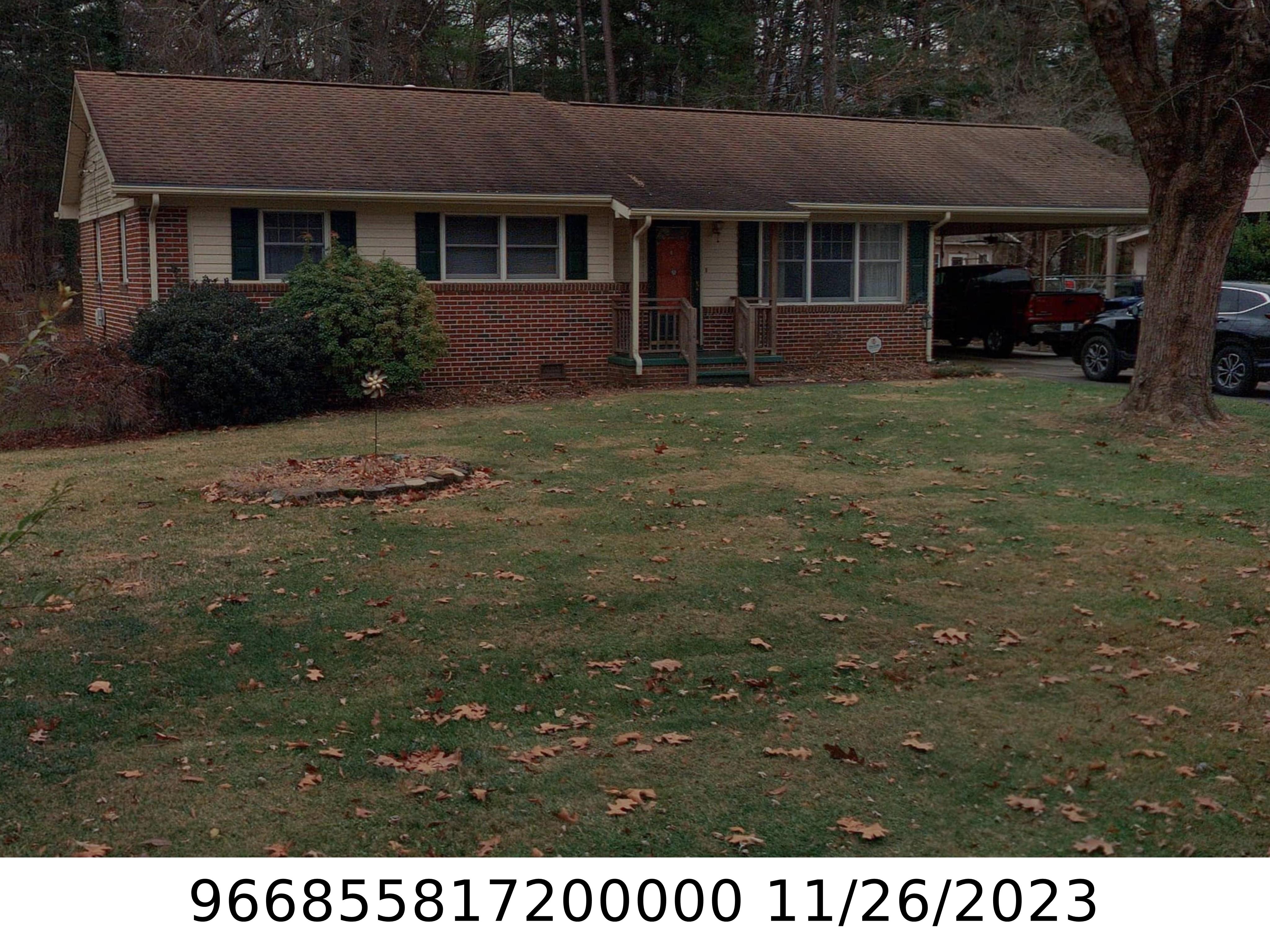 A picture of the property located at 28 LOOKING GLASS LN, ASHEVILLE NC 28805.