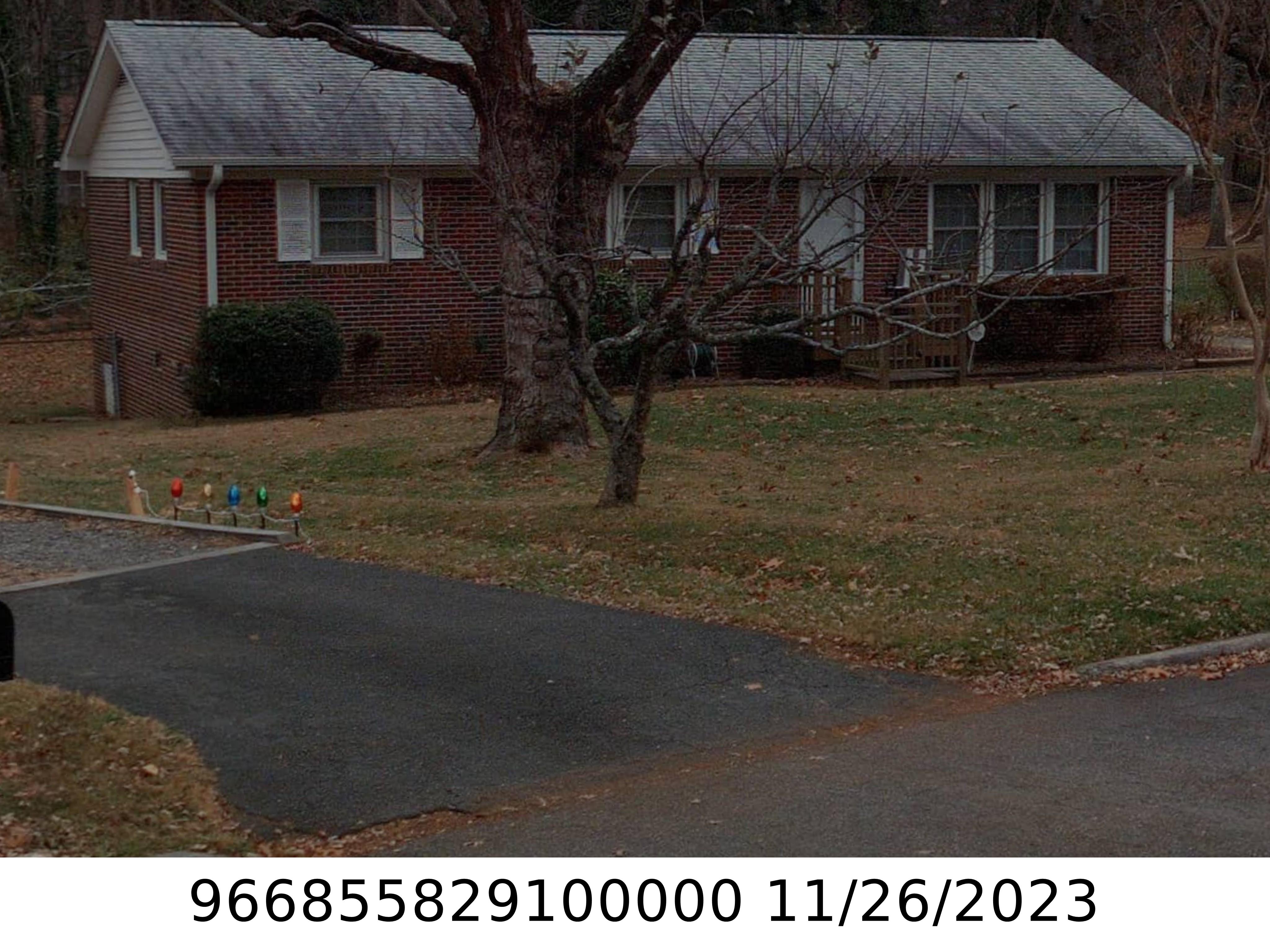 A picture of the property located at 26 LOOKING GLASS LN, ASHEVILLE NC 28805.