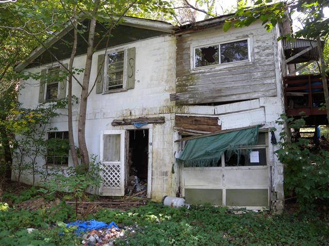 A picture of the property located at 12 TOUCHSTONE LN, ASHEVILLE NC 28805.