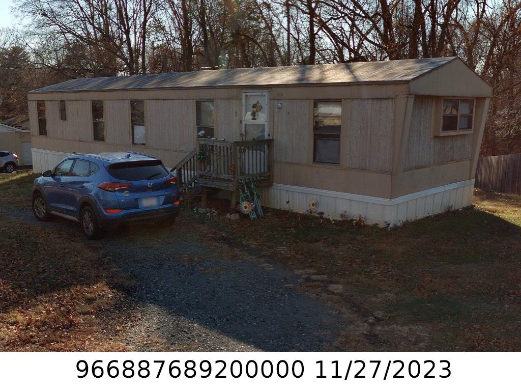 A picture of the property located at 5 GENTLEBREEZE LN, ASHEVILLE NC 28805.