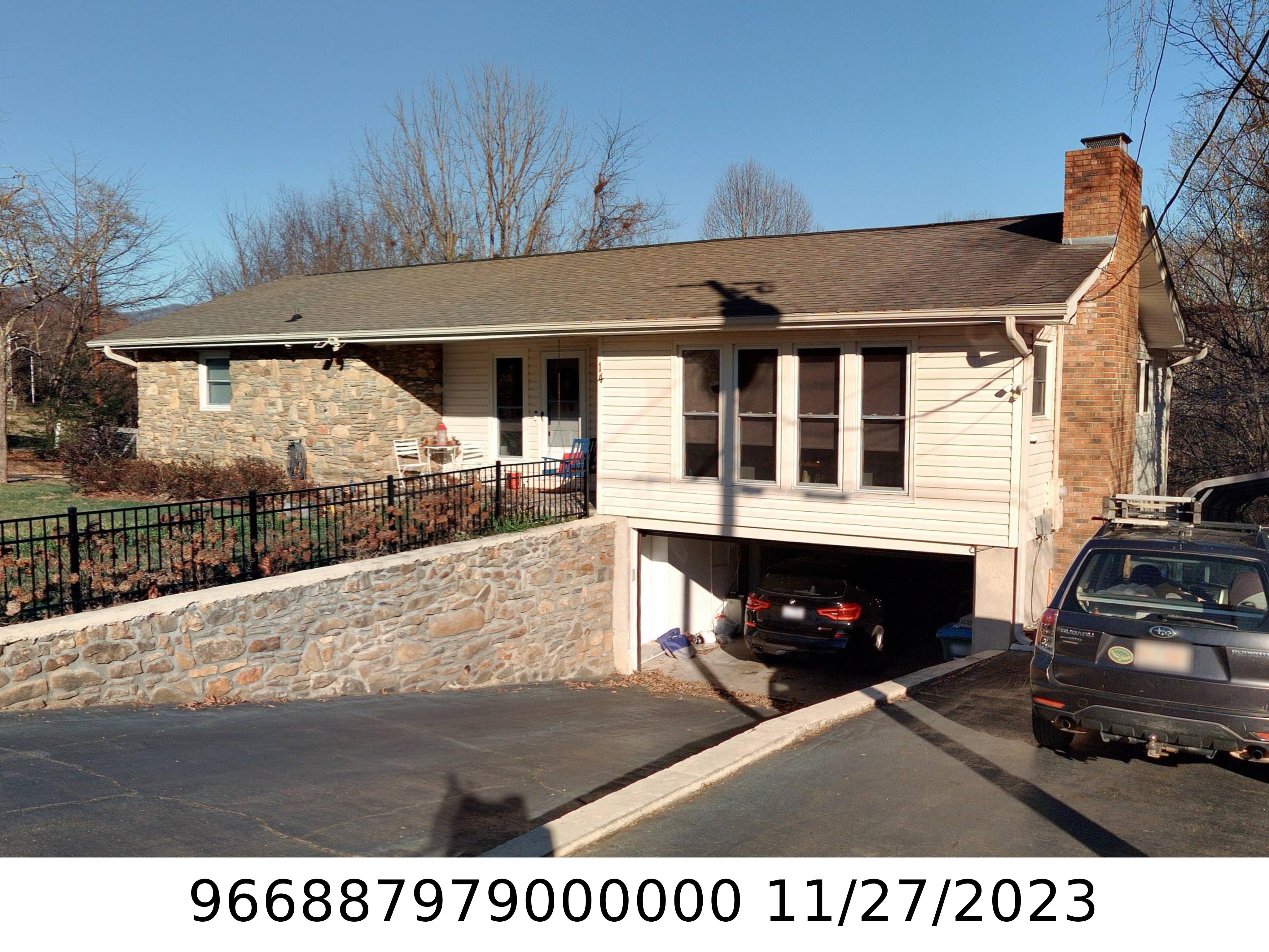 A picture of the property located at 14 GENTLEBREEZE LN, ASHEVILLE NC 28805.